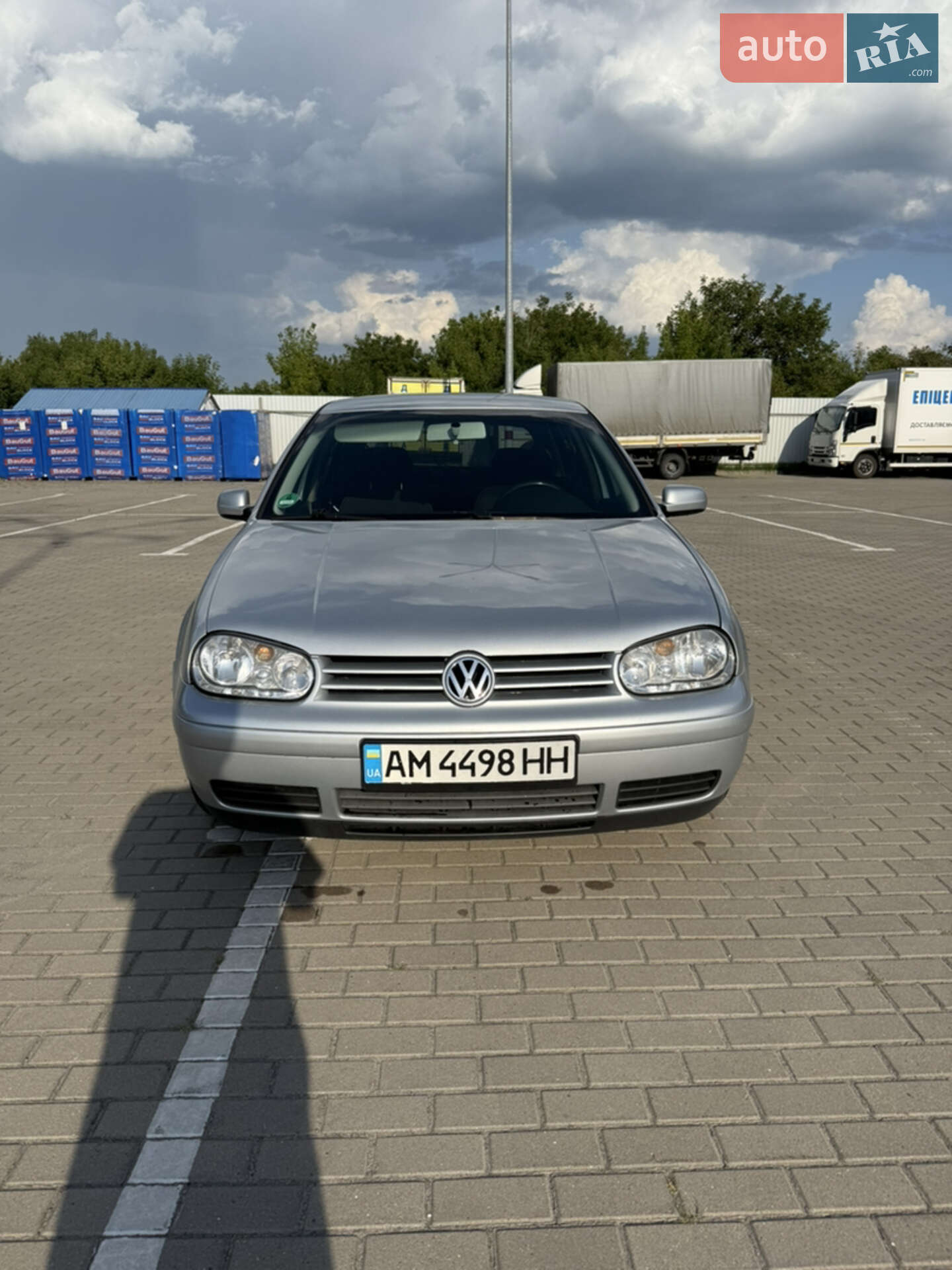 VOLKSWAGEN GOLF 2003