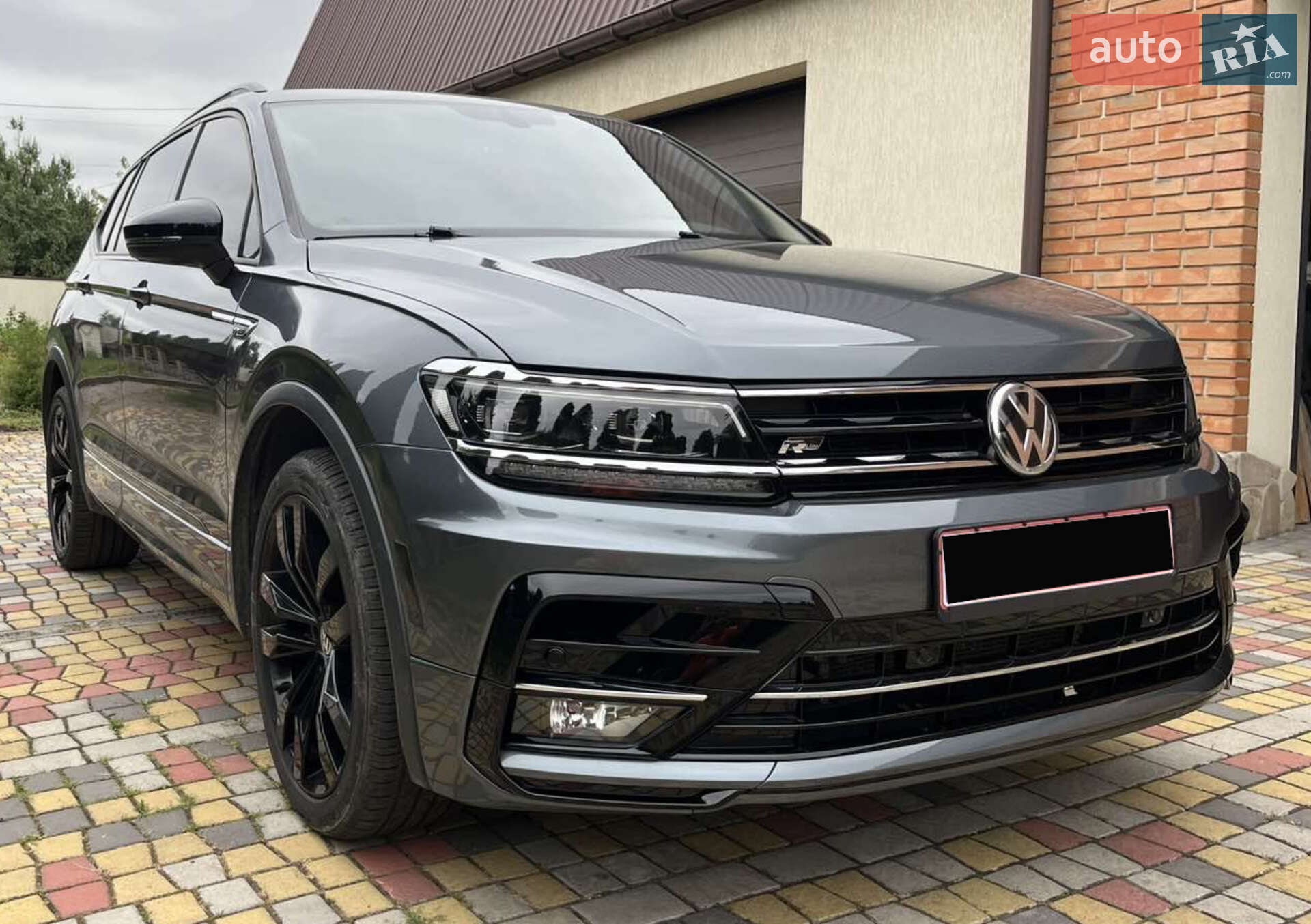 VOLKSWAGEN TIGUAN 2021