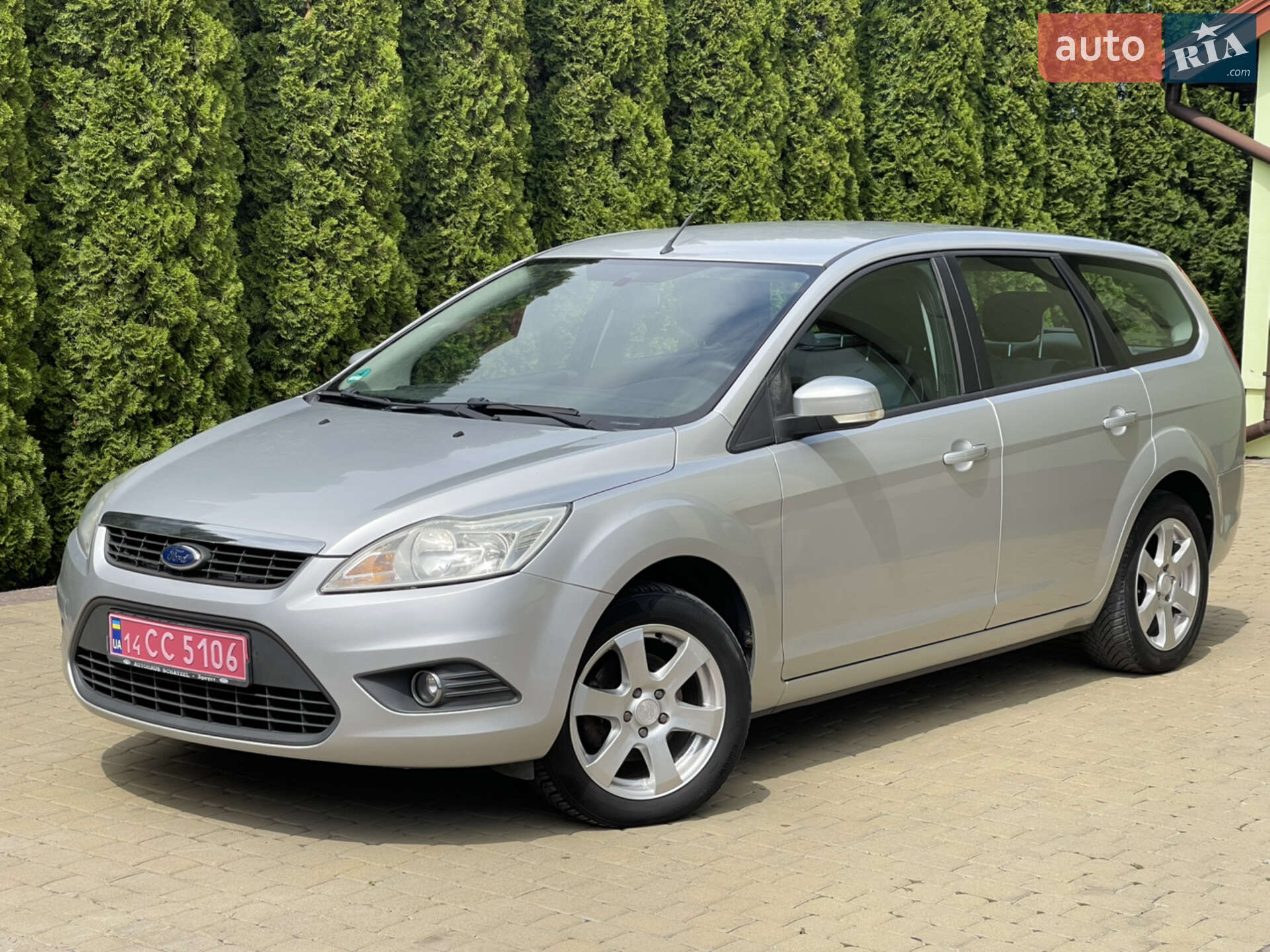 Головне фото звіту автомобіля FORD FOCUS 2010