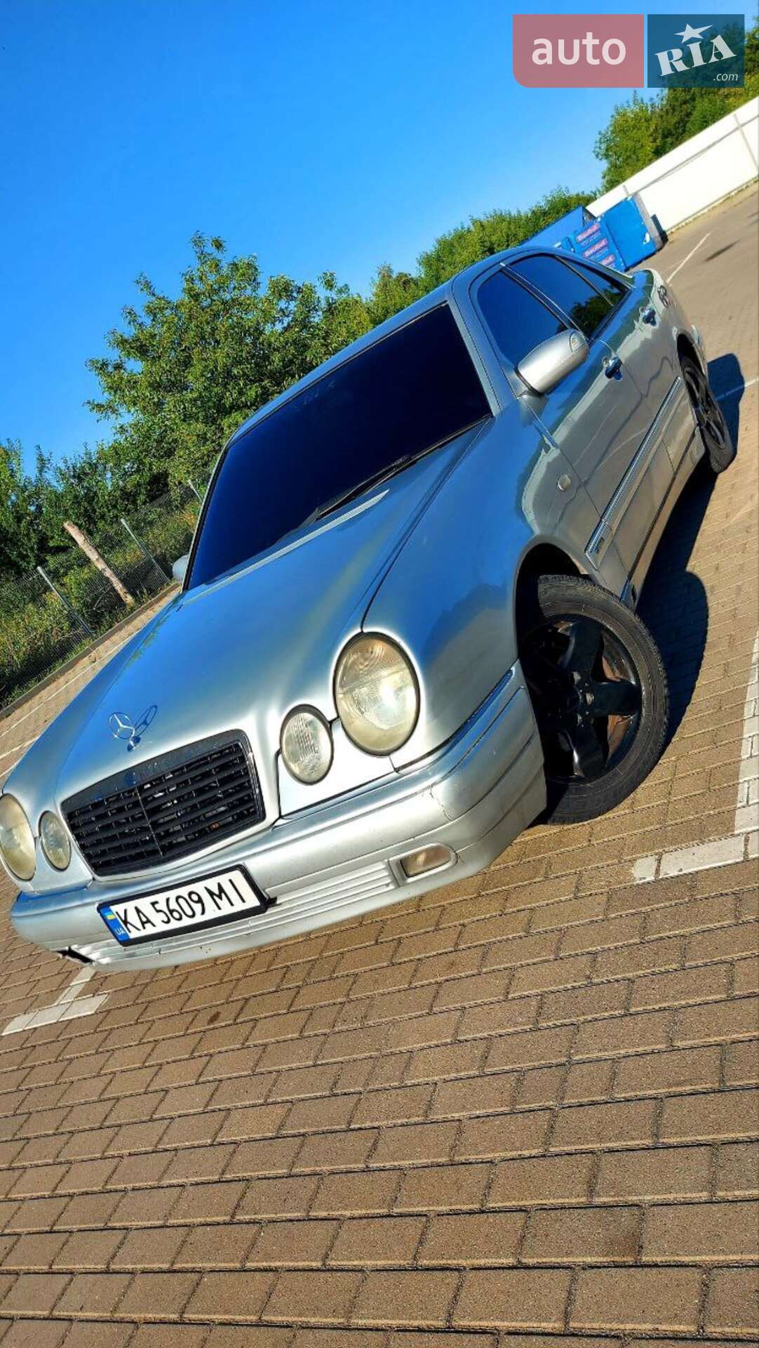 MERCEDES-BENZ E 280 1998
