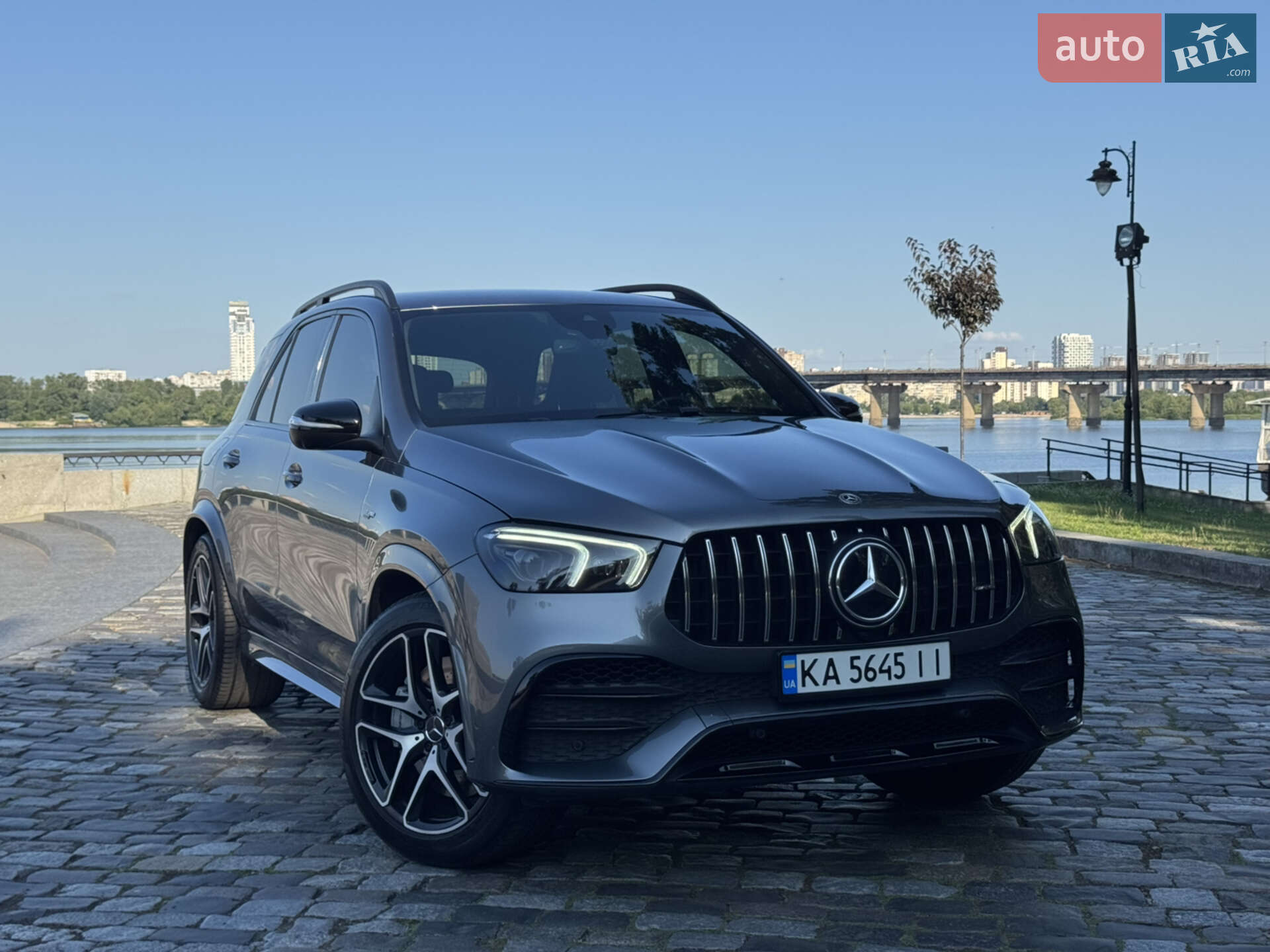 MERCEDES-BENZ GLE 53 AMG 2020