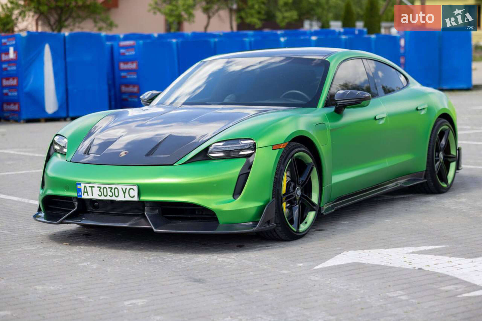 PORSCHE TAYCAN 2020