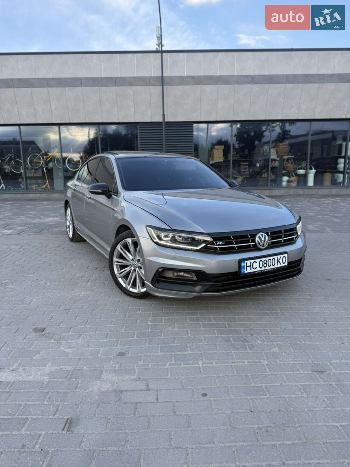VOLKSWAGEN PASSAT 2016