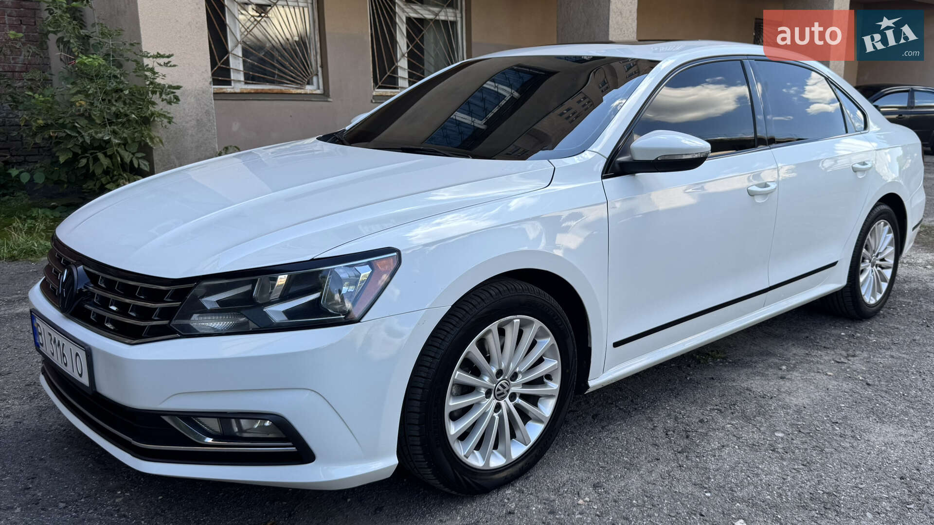 VOLKSWAGEN PASSAT 2015