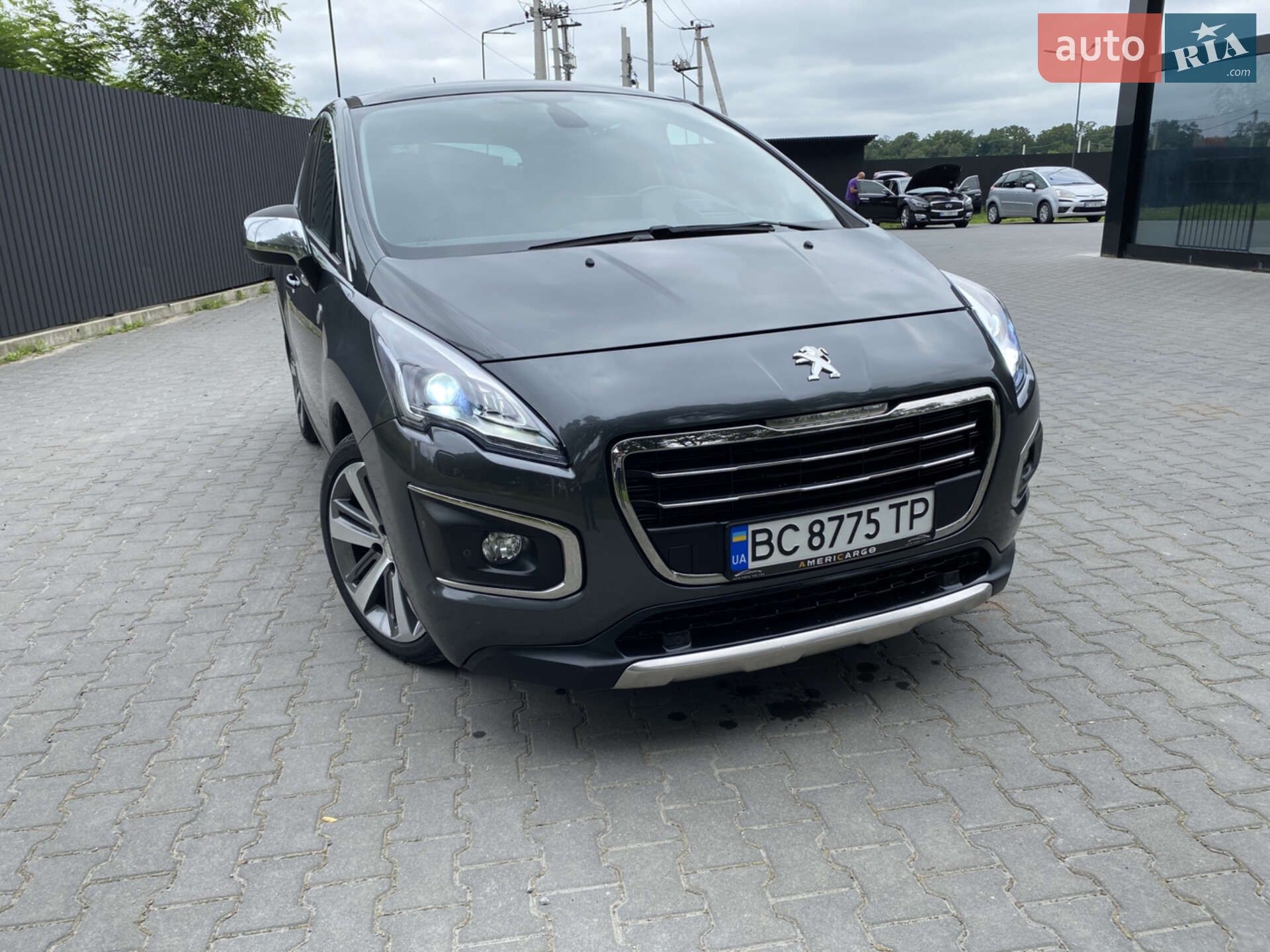 PEUGEOT 3008 2014