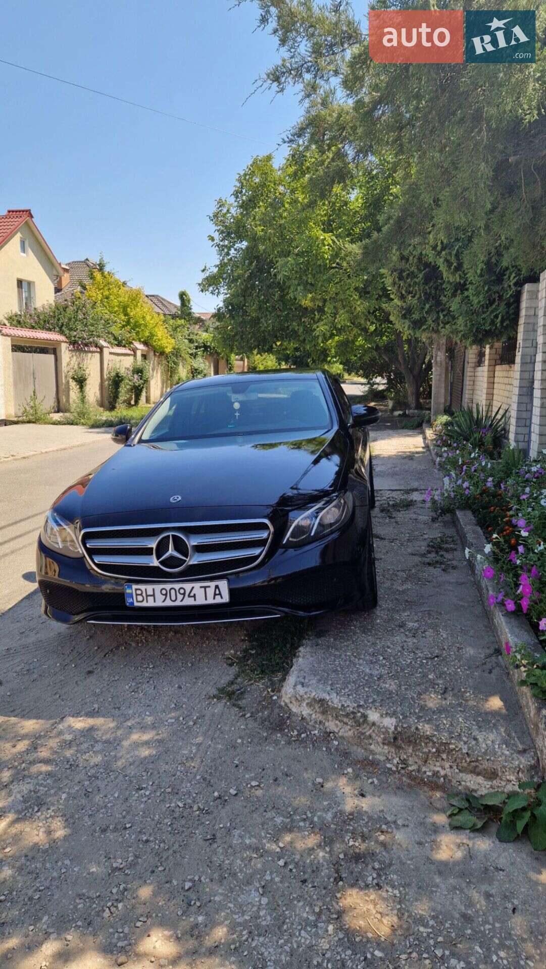 MERCEDES-BENZ E 200 2017