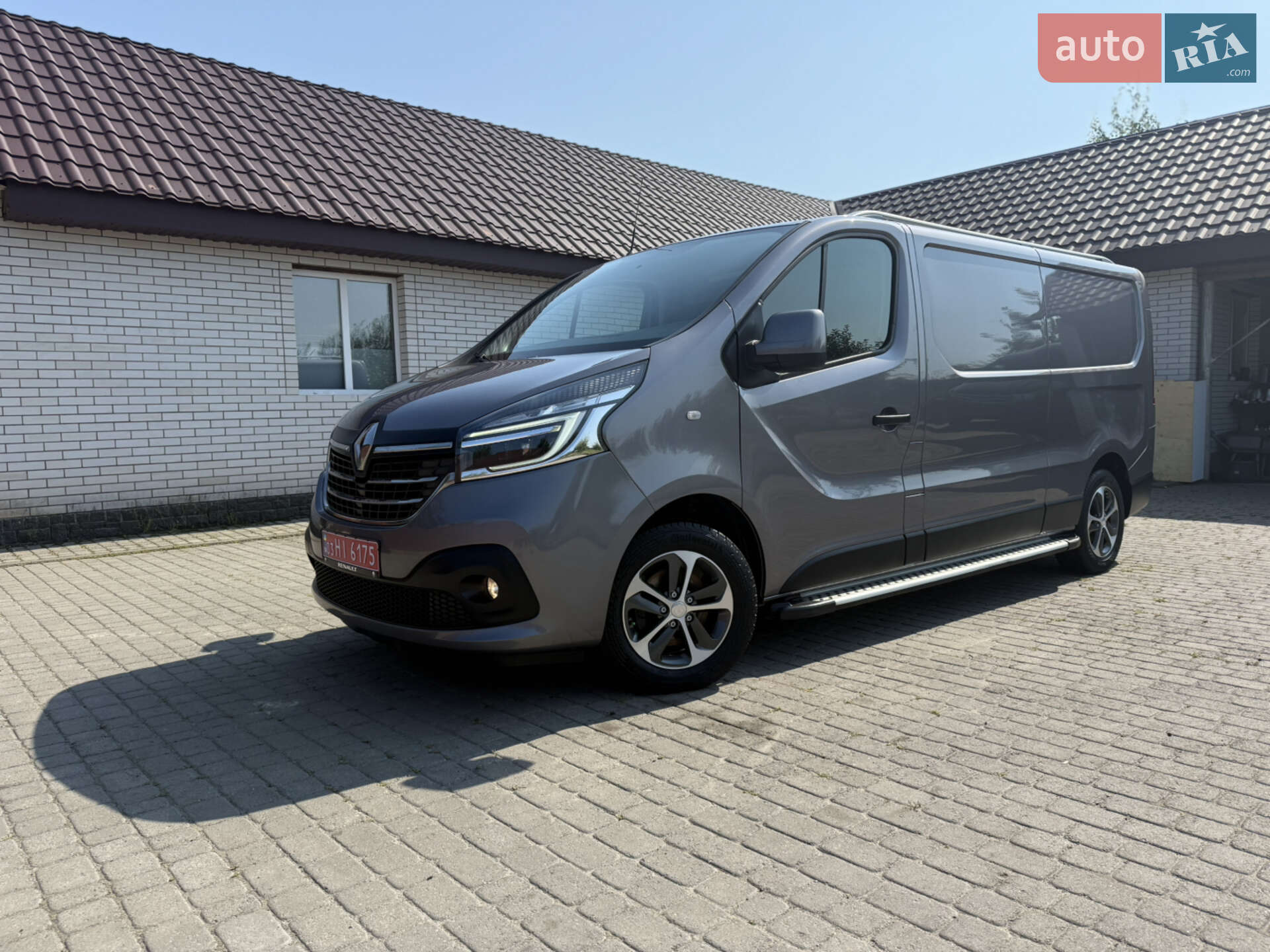 Головне фото звіту автомобіля RENAULT TRAFIC 2020