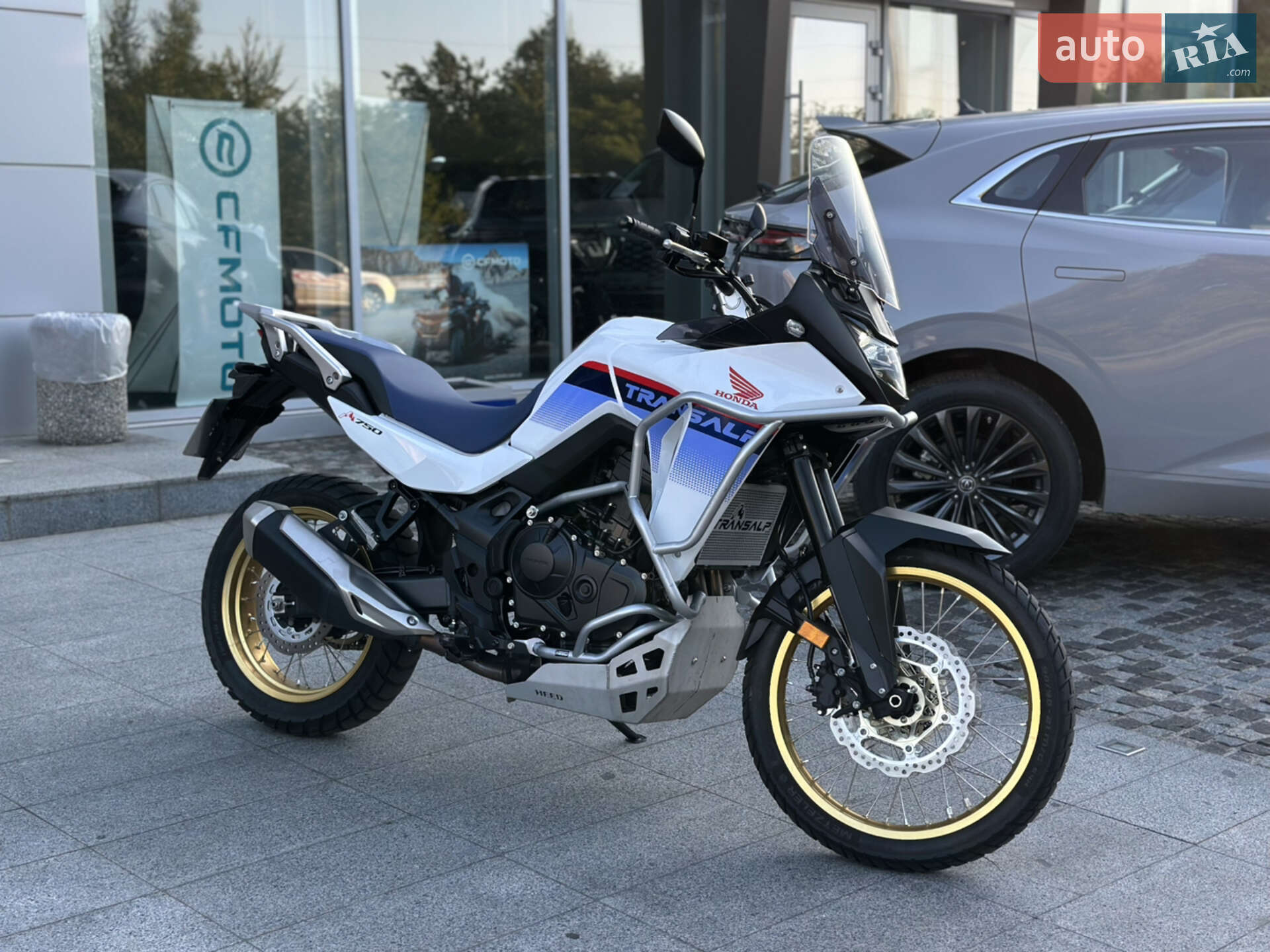 HONDA XL 750 2023
