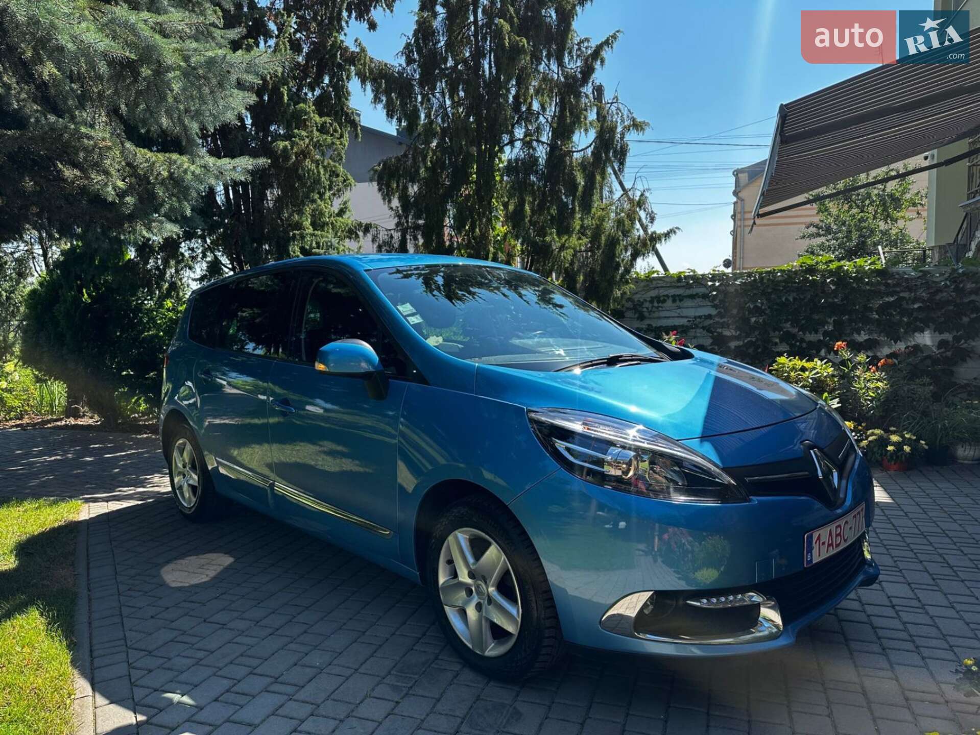 RENAULT MEGANE SCENIC 2015