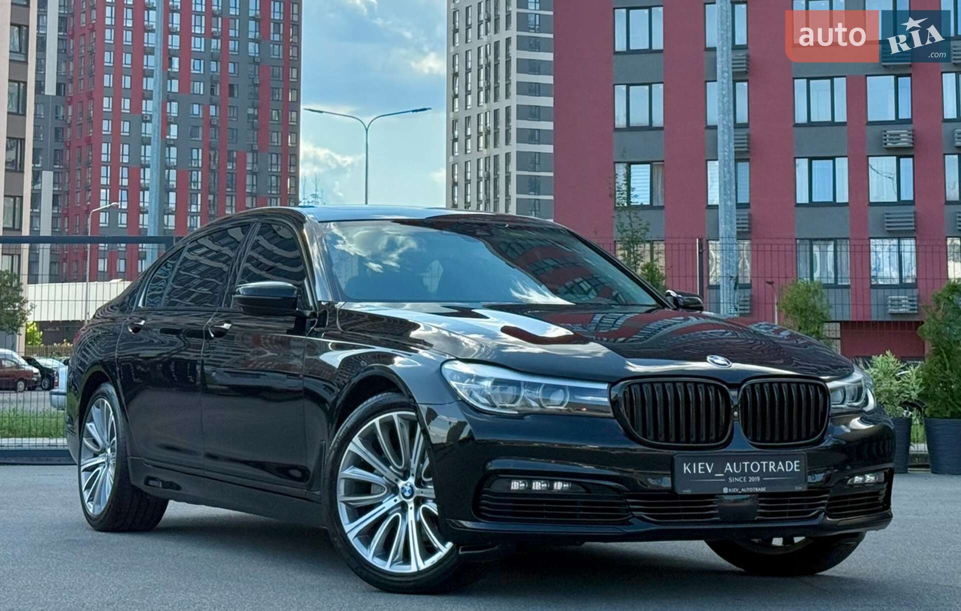BMW 740 2016