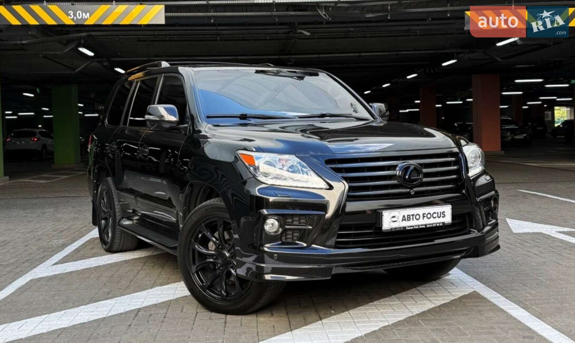 LEXUS LX 570 2012