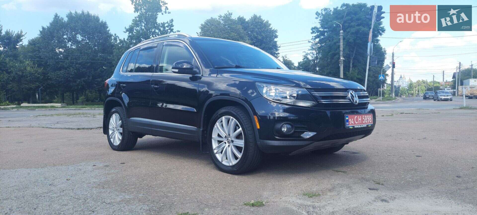VOLKSWAGEN TIGUAN 2013