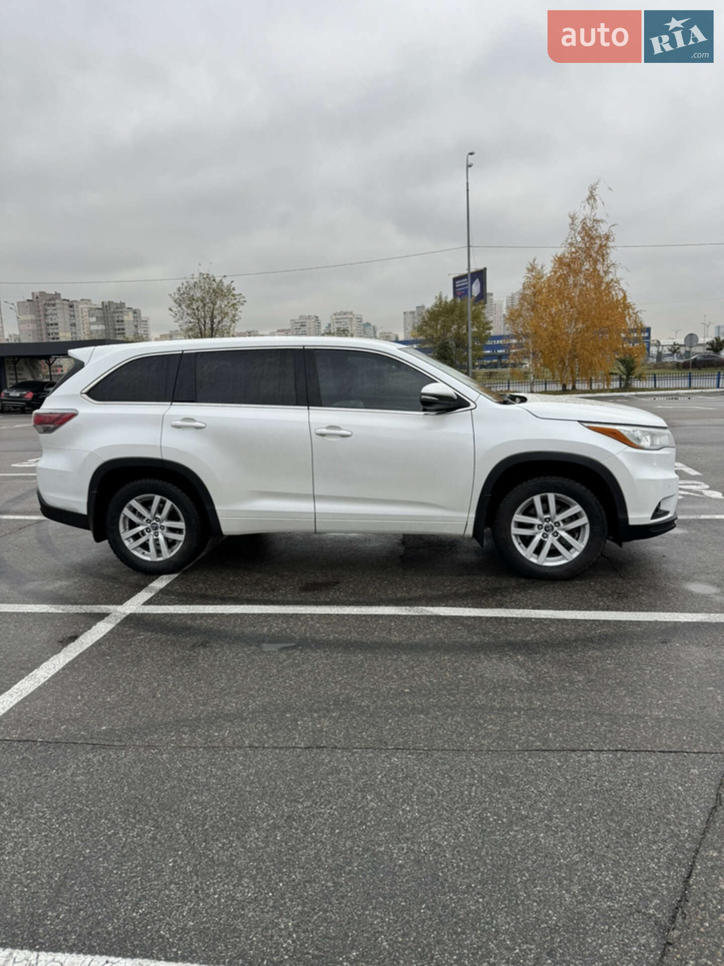 TOYOTA HIGHLANDER 2016
