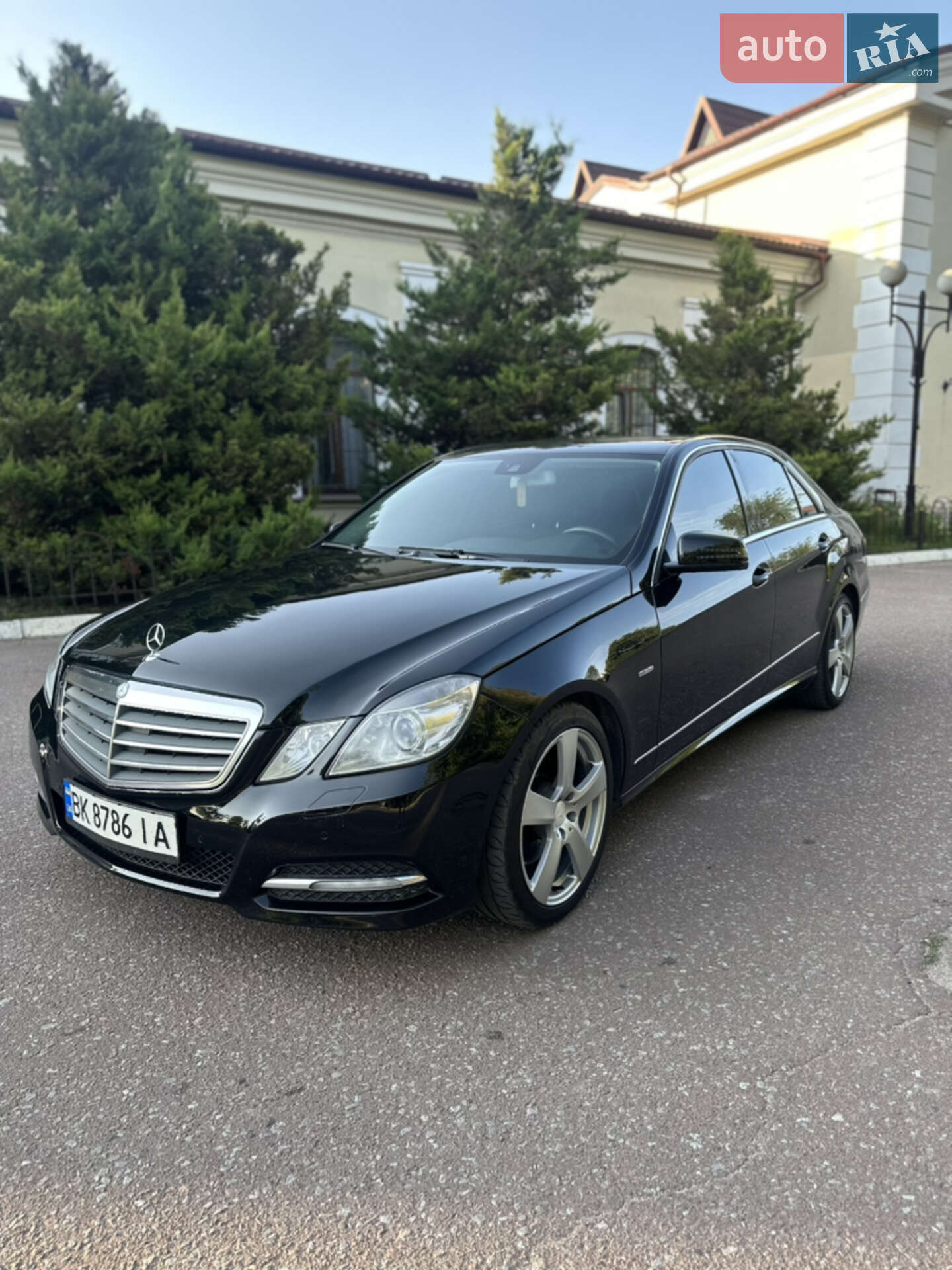 MERCEDES-BENZ E 250 2012
