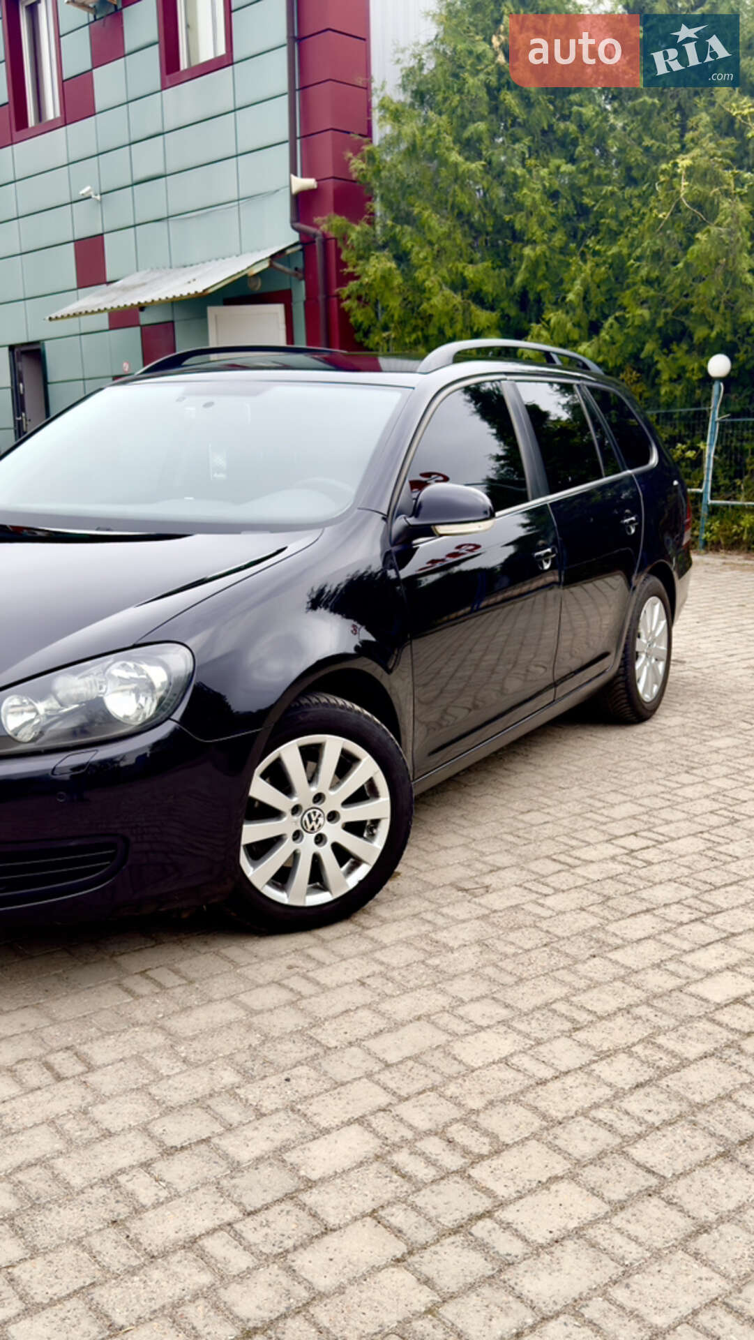 VOLKSWAGEN GOLF 2010