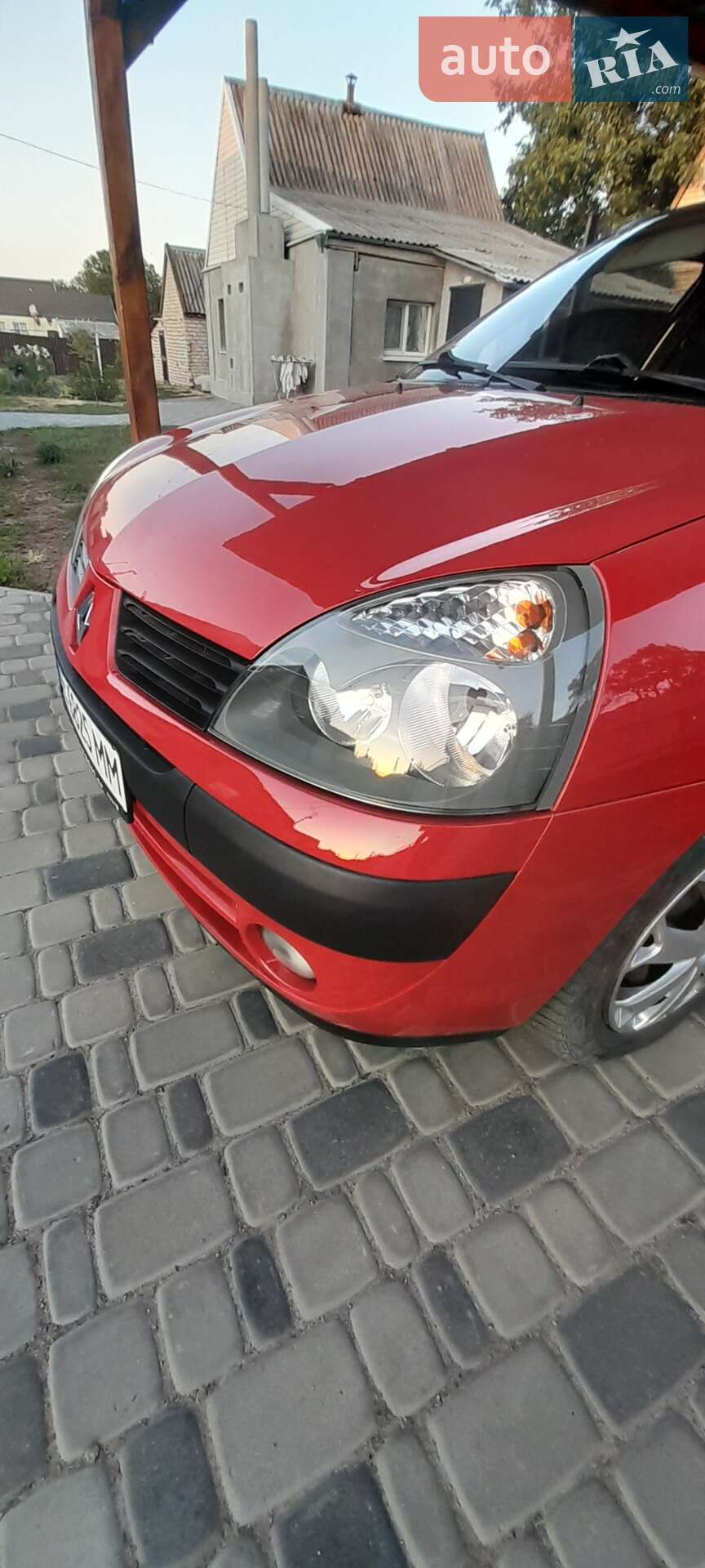 RENAULT CLIO 2005