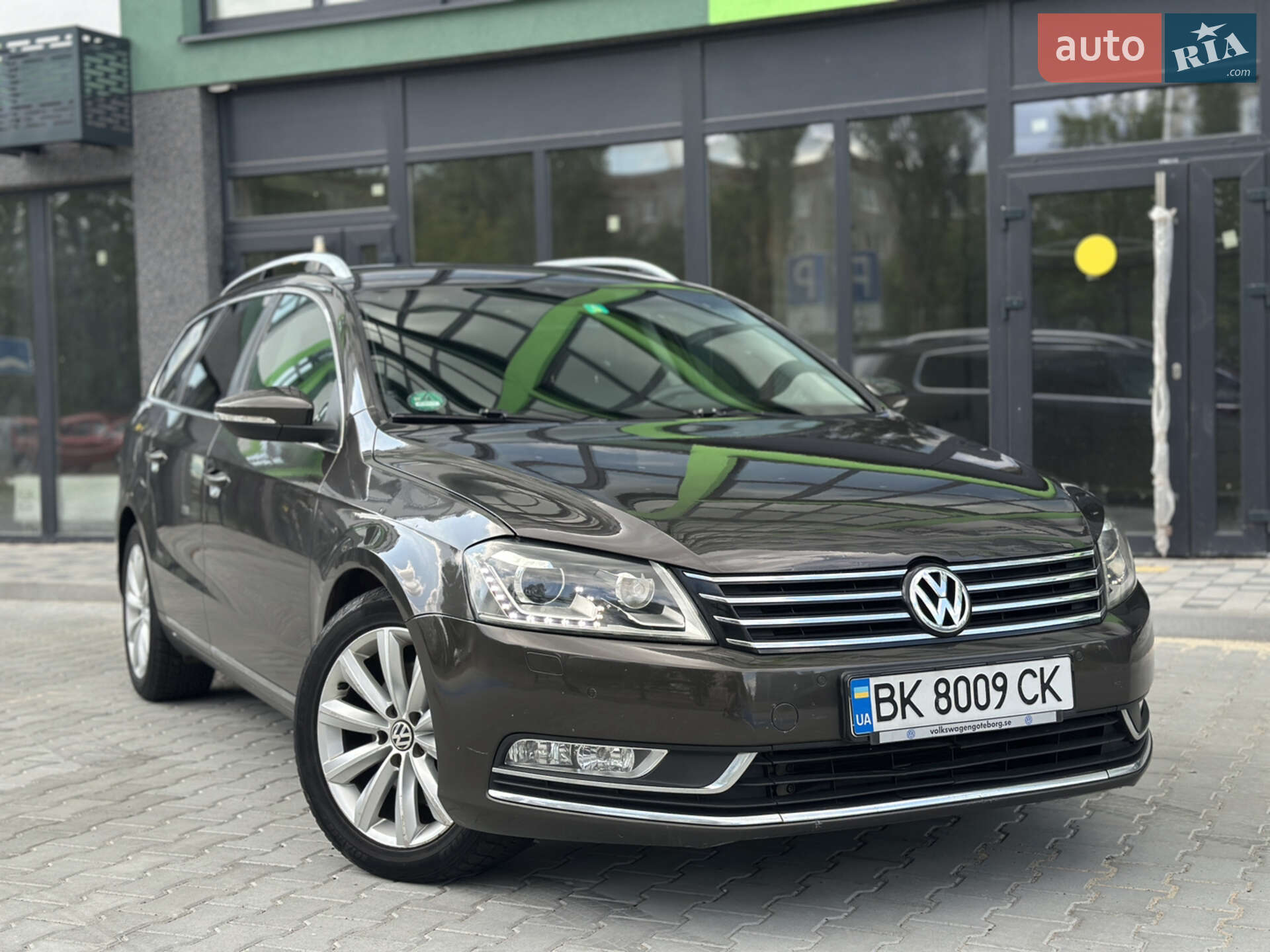 VOLKSWAGEN PASSAT 2012