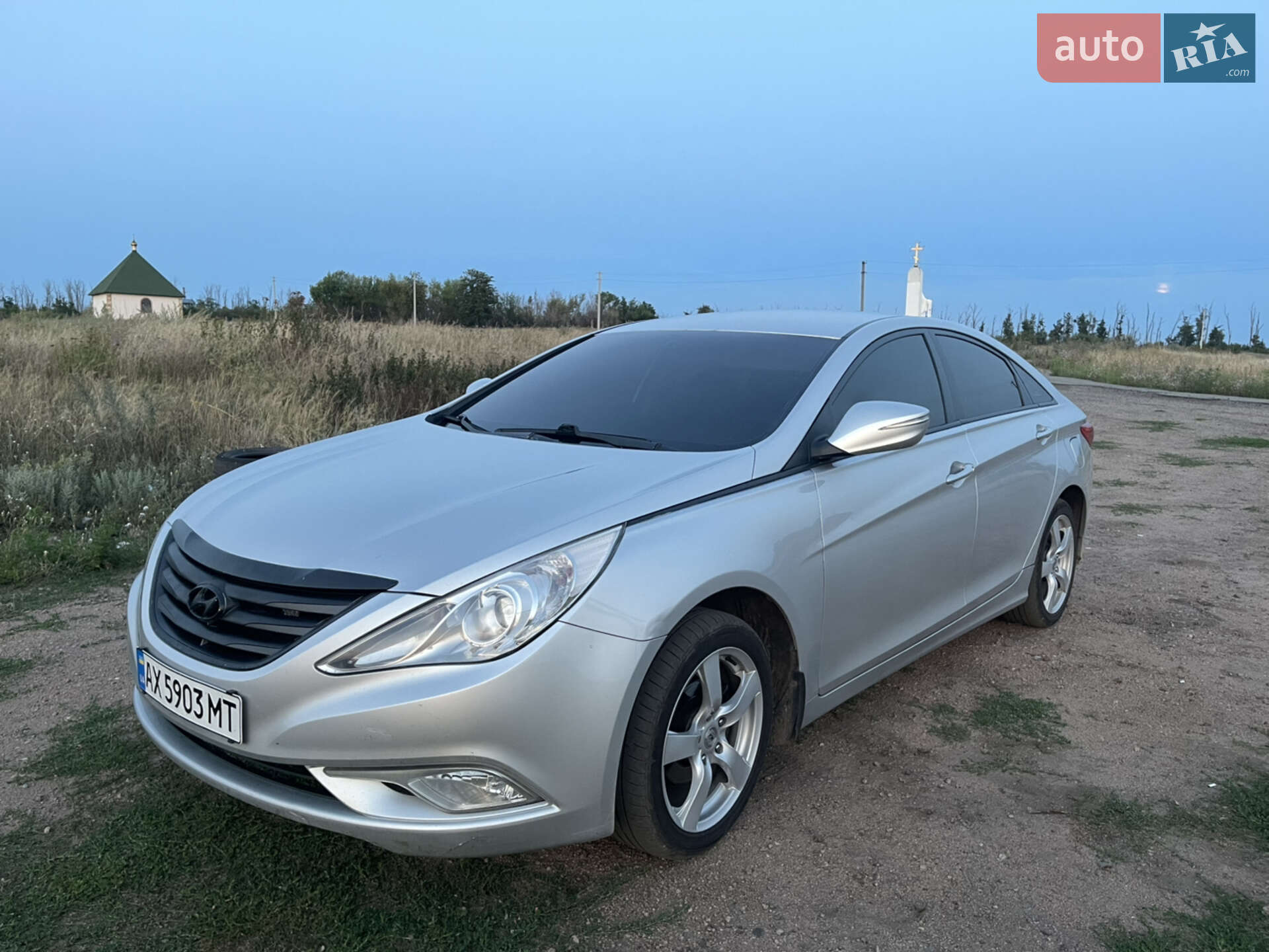 Головне фото звіту автомобіля HYUNDAI SONATA 2013