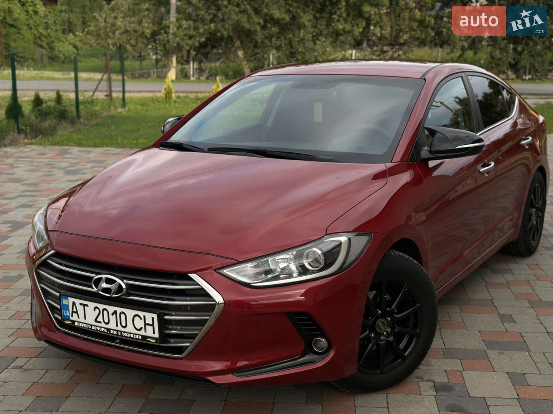 HYUNDAI ELANTRA