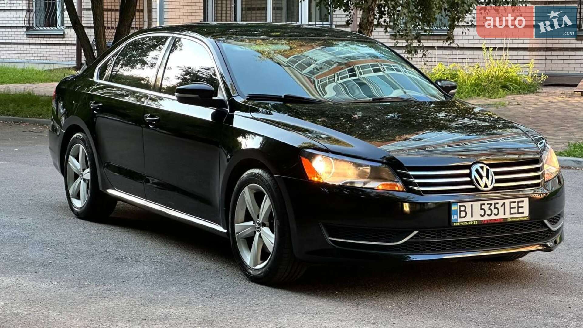 VOLKSWAGEN PASSAT 2012