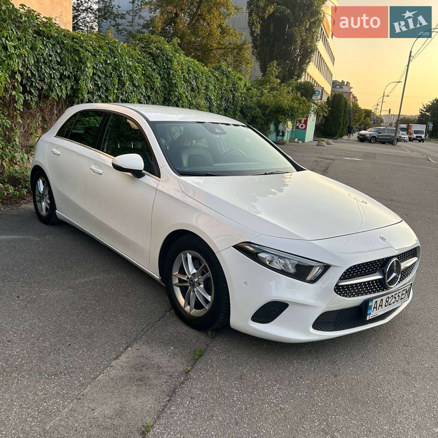 MERCEDES-BENZ A 180 2018