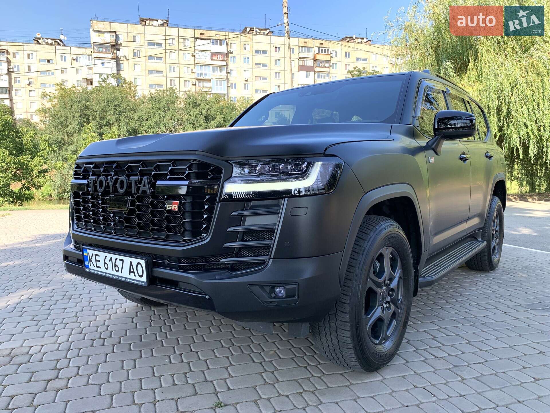 TOYOTA LAND CRUISER 2023