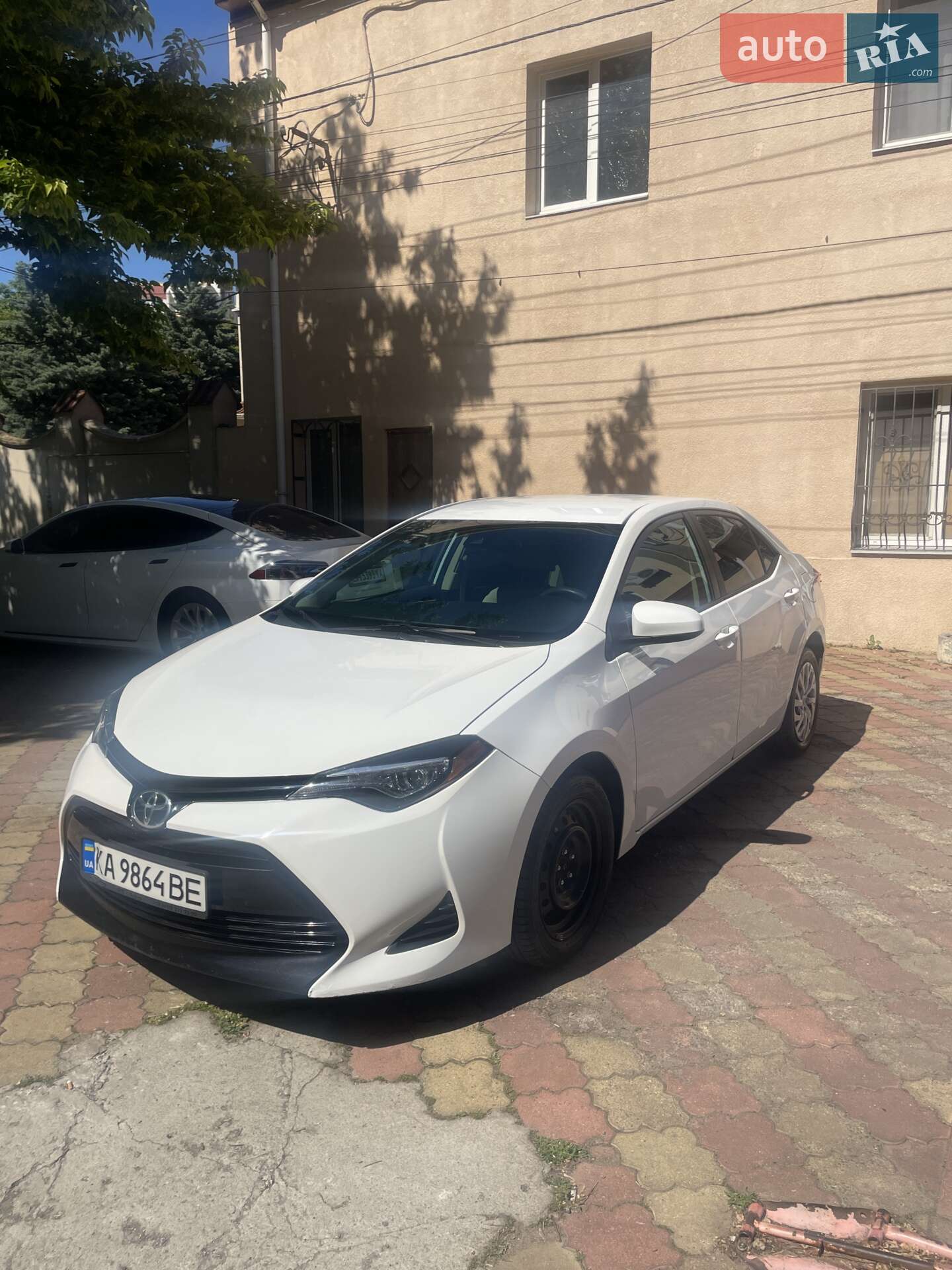 TOYOTA COROLLA 2018