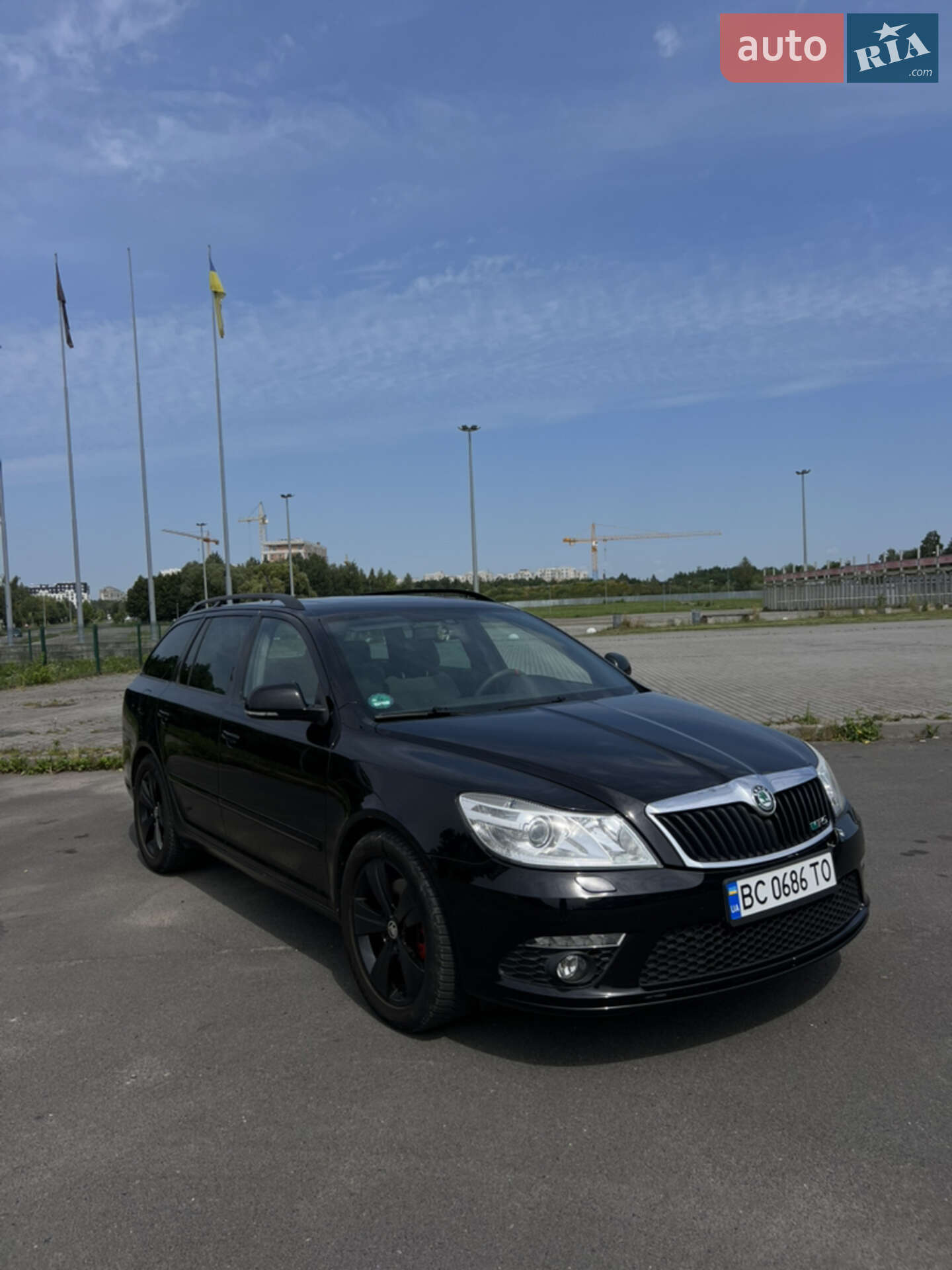 Головне фото звіту автомобіля SKODA OCTAVIA 2011