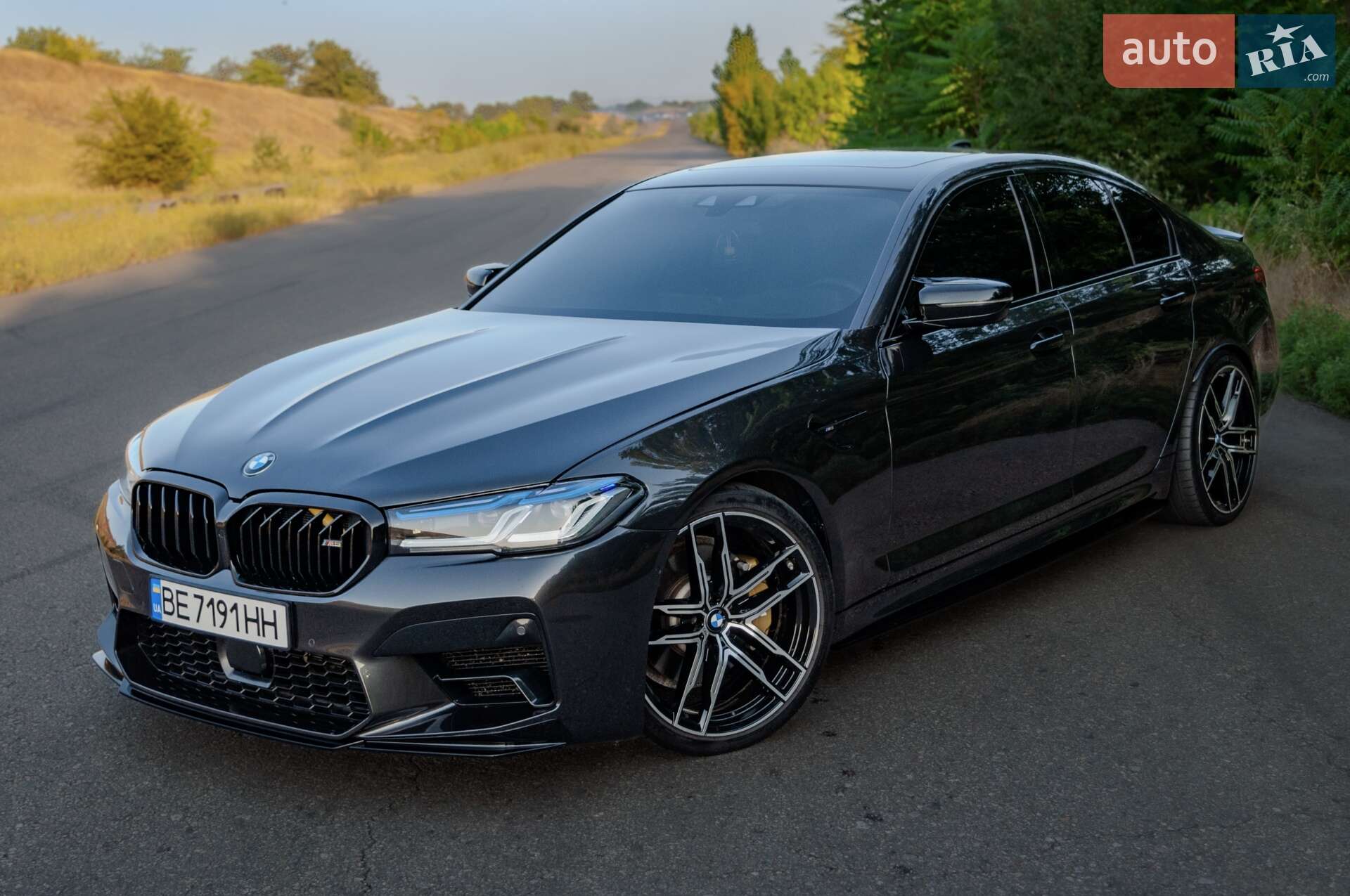Головне фото звіту автомобіля BMW 540I 2018
