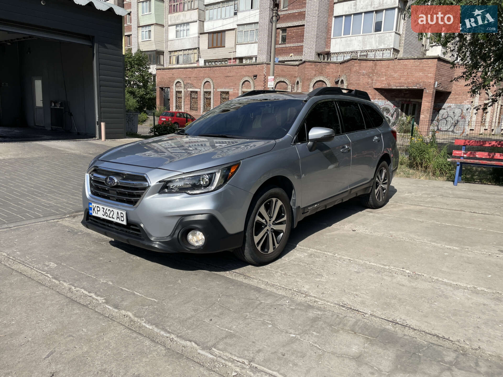 SUBARU OUTBACK 2018