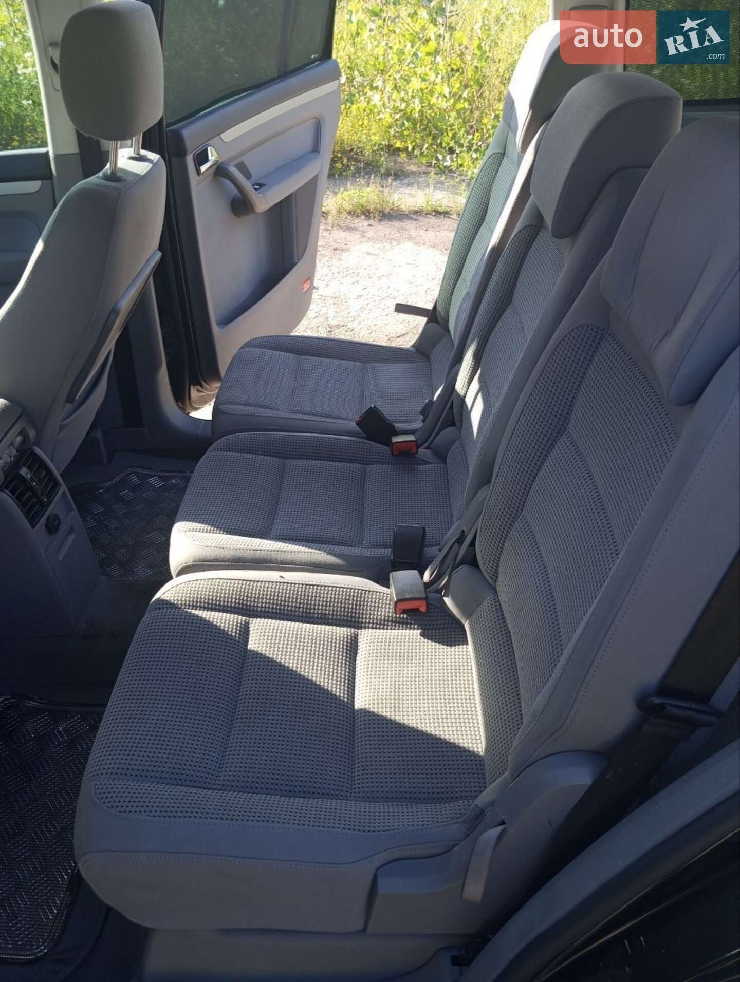 VOLKSWAGEN TOURAN 2005
