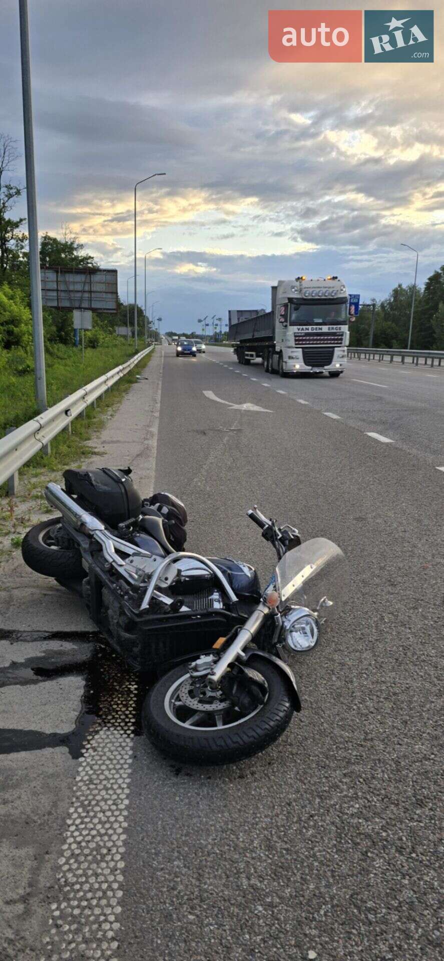 YAMAHA XVS 1300 2014