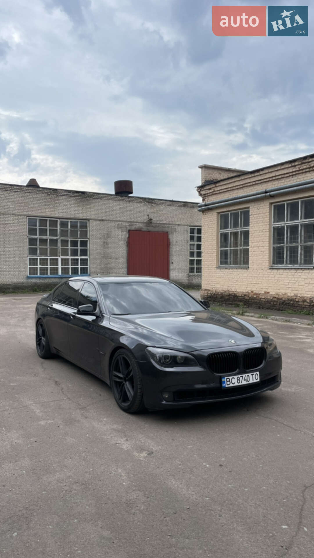 BMW 740 2010