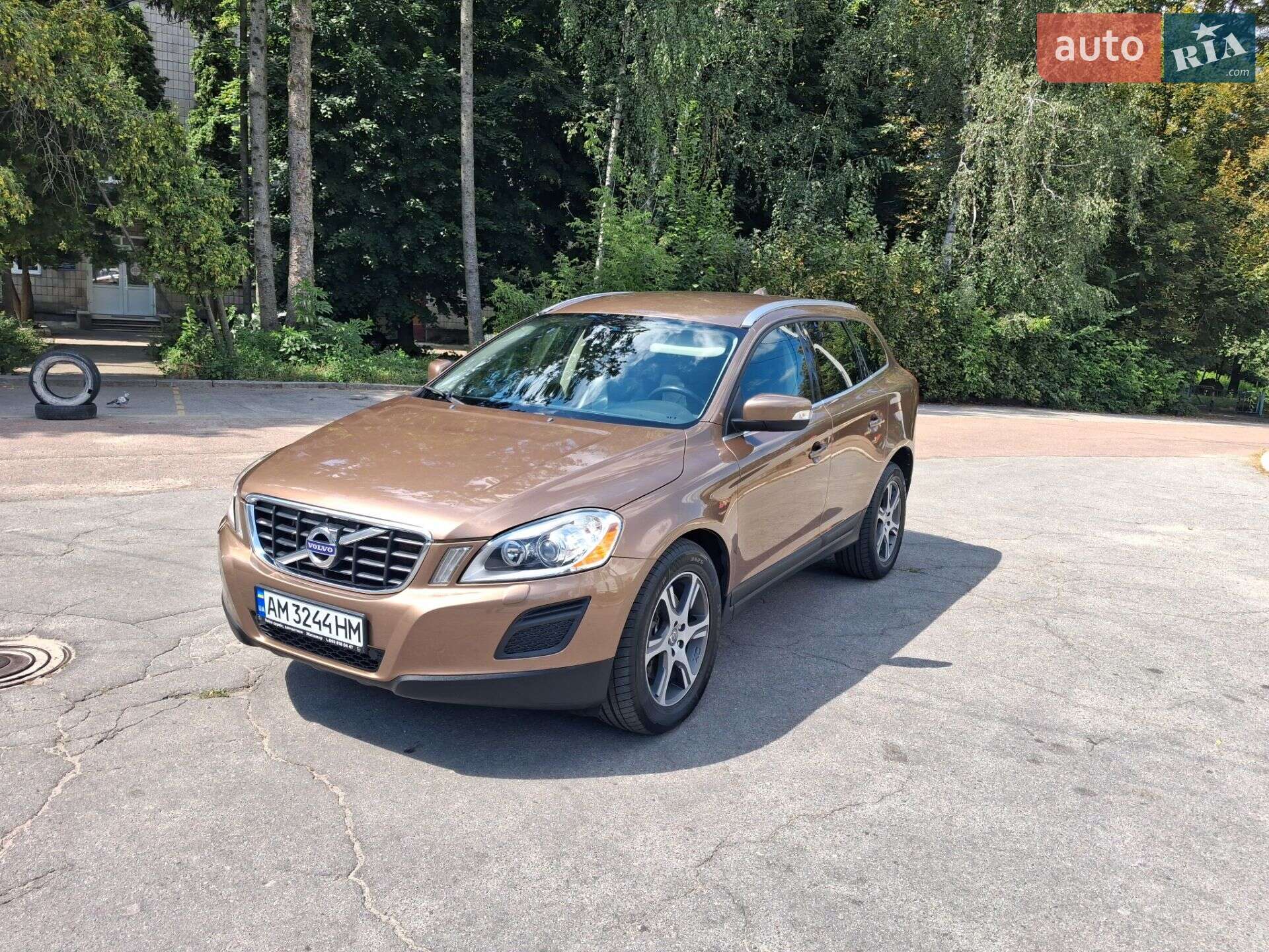VOLVO XC60 2011