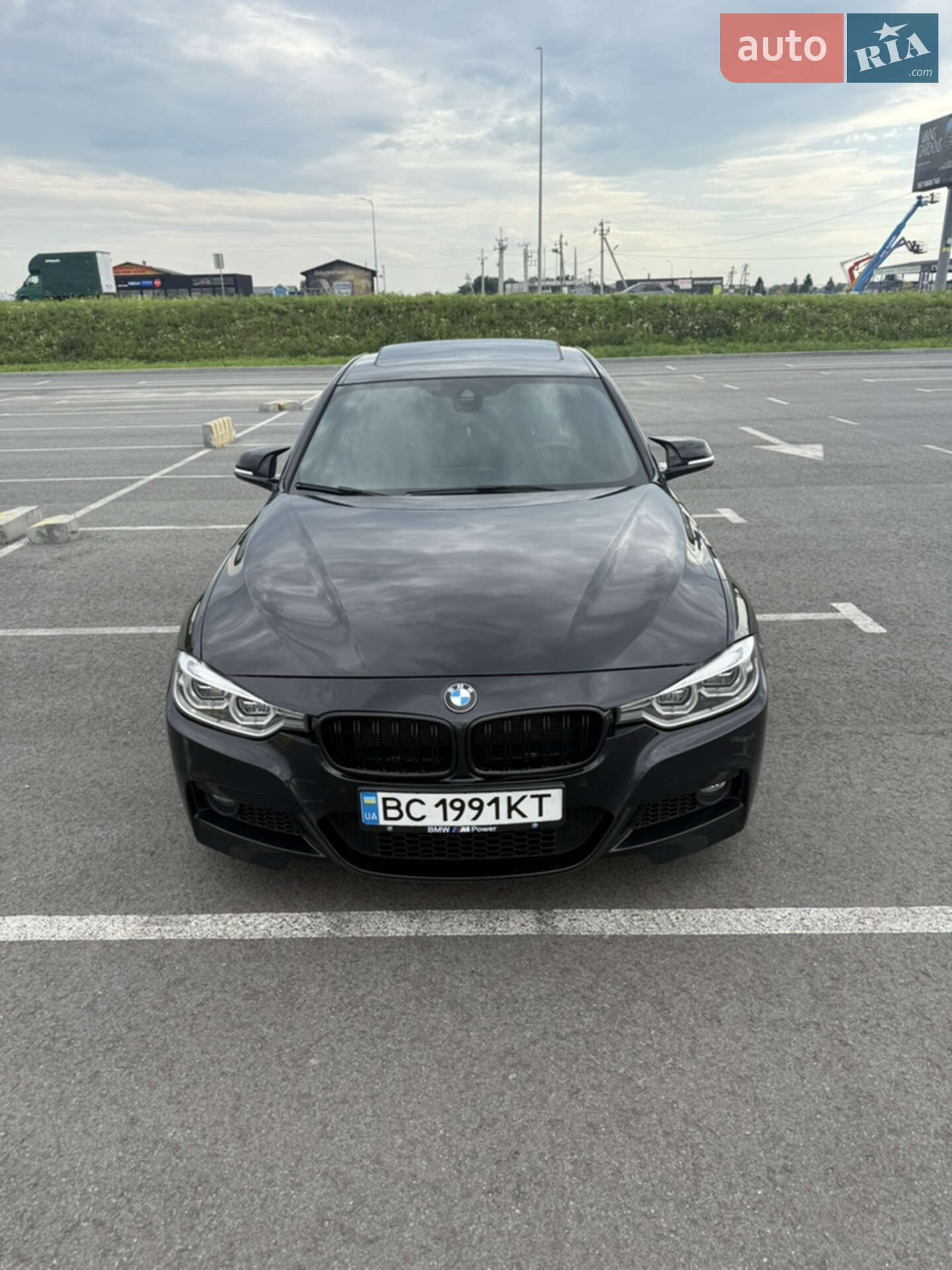 Головне фото звіту автомобіля BMW 320D 2016