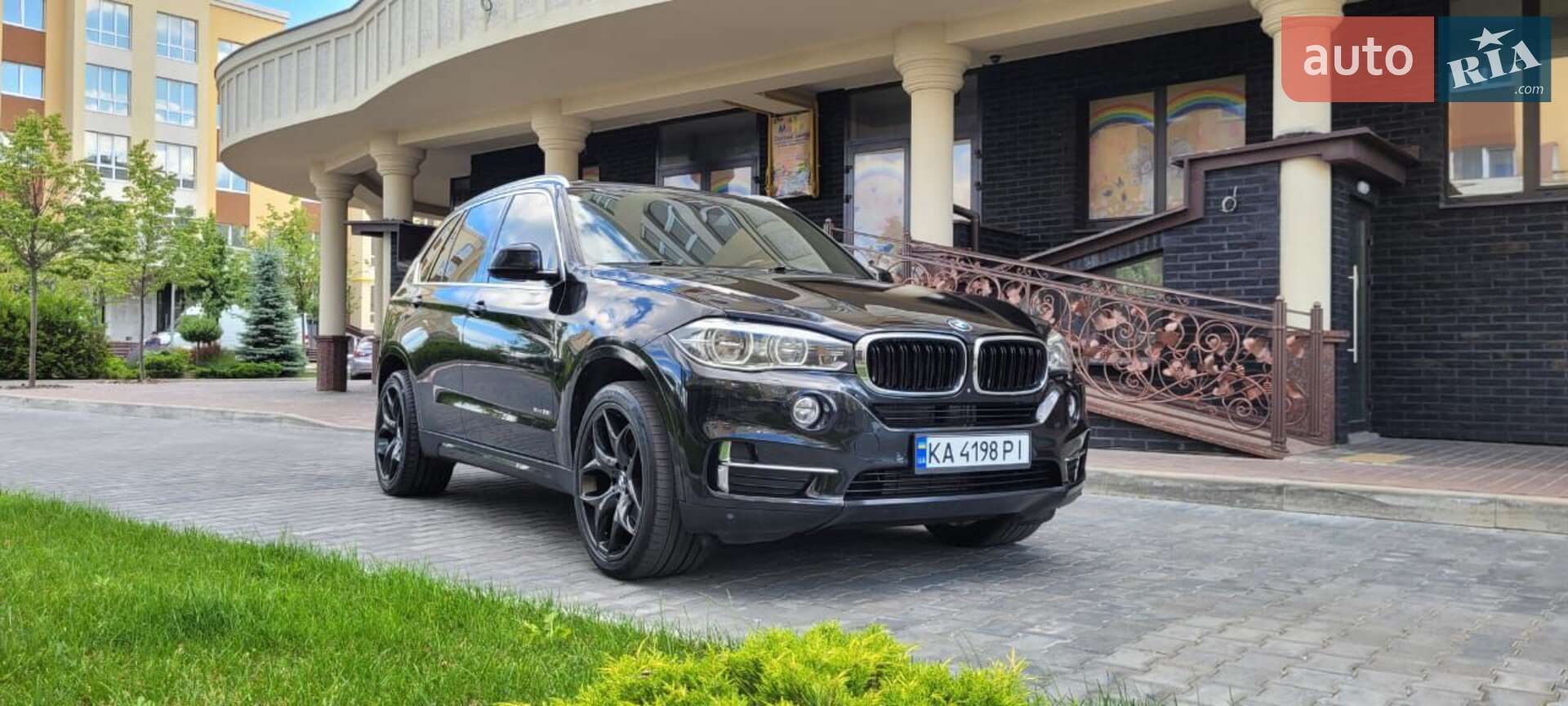 Головне фото звіту автомобіля BMW X5 2017
