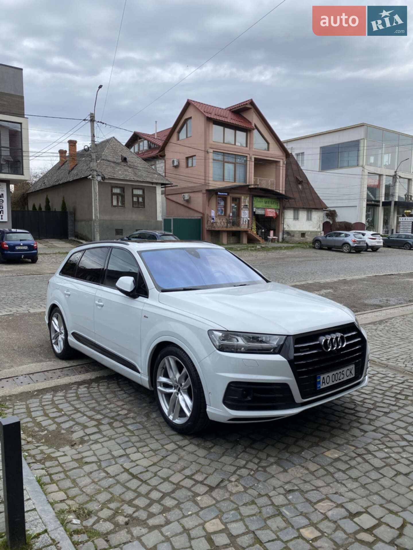 Головне фото звіту автомобіля AUDI Q7 2017
