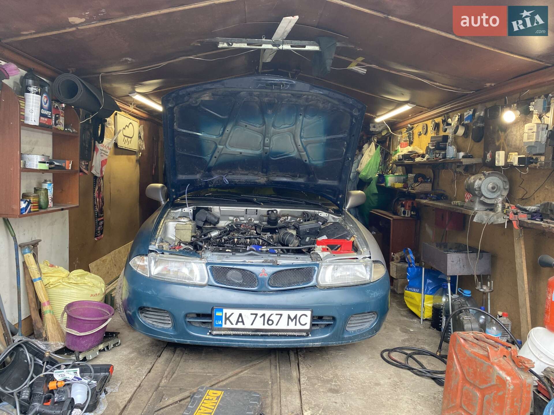 MITSUBISHI CARISMA 1997