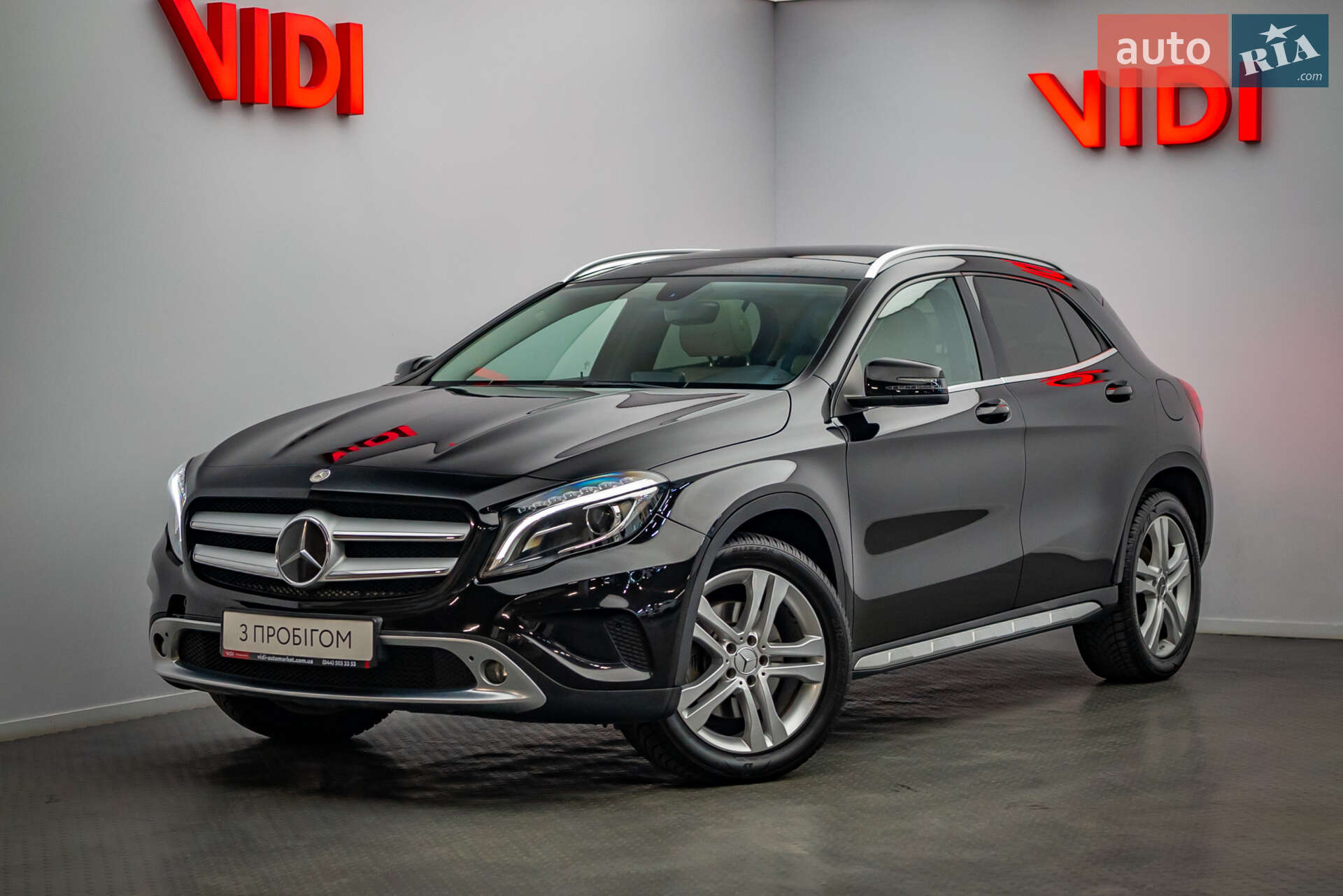 MERCEDES-BENZ GLA 250 2015