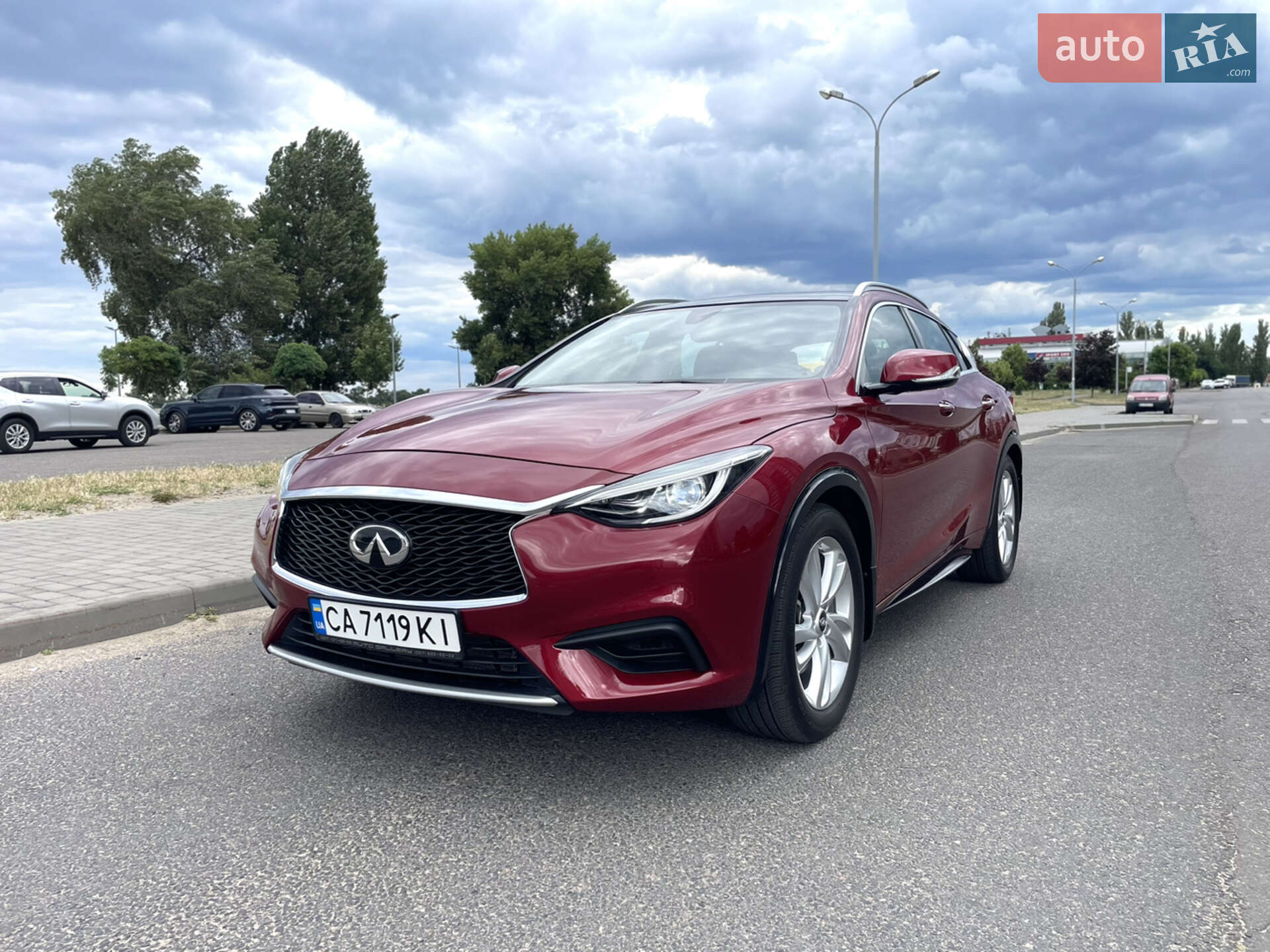INFINITI QX30 2018