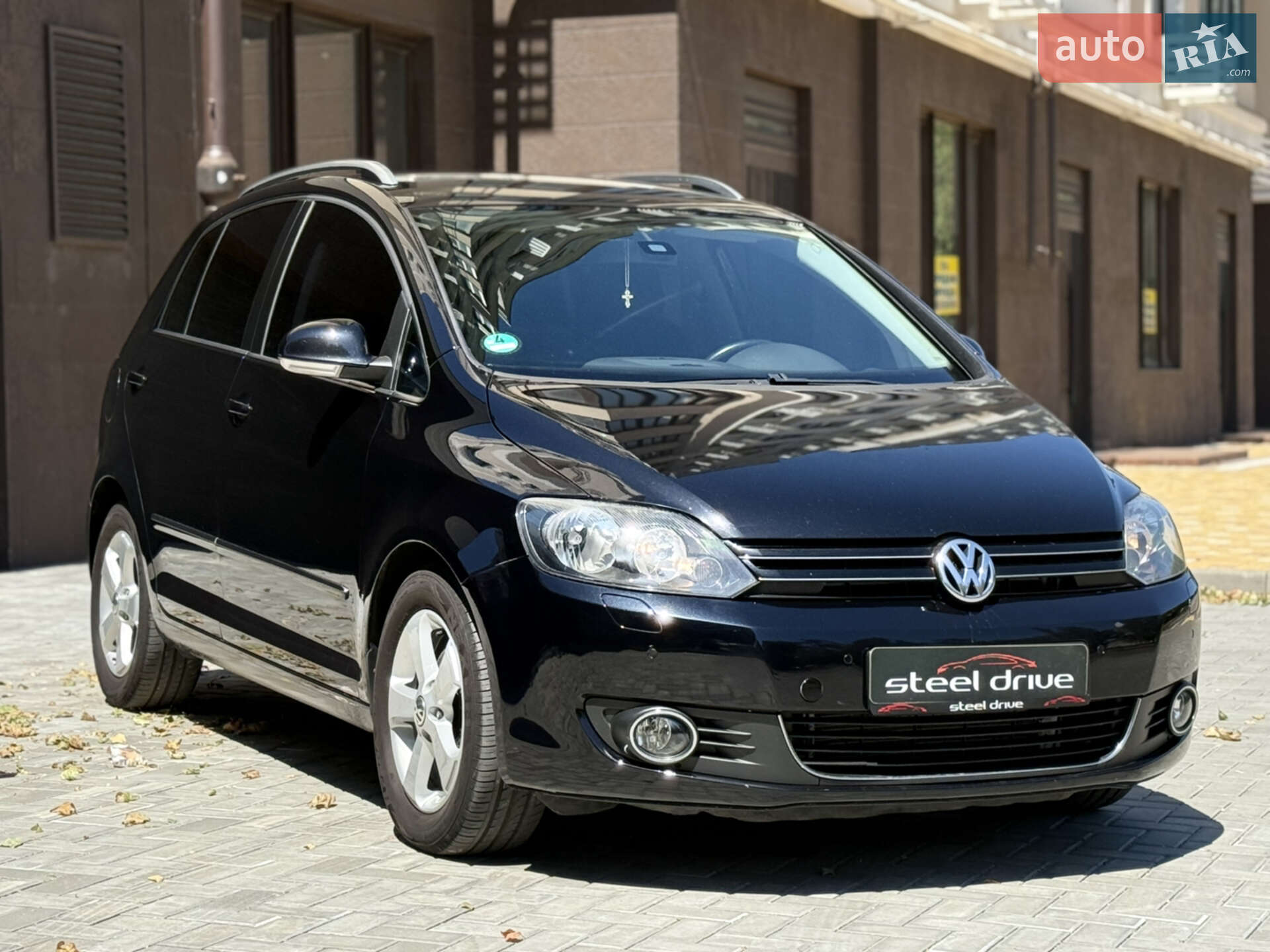VOLKSWAGEN GOLF 2010