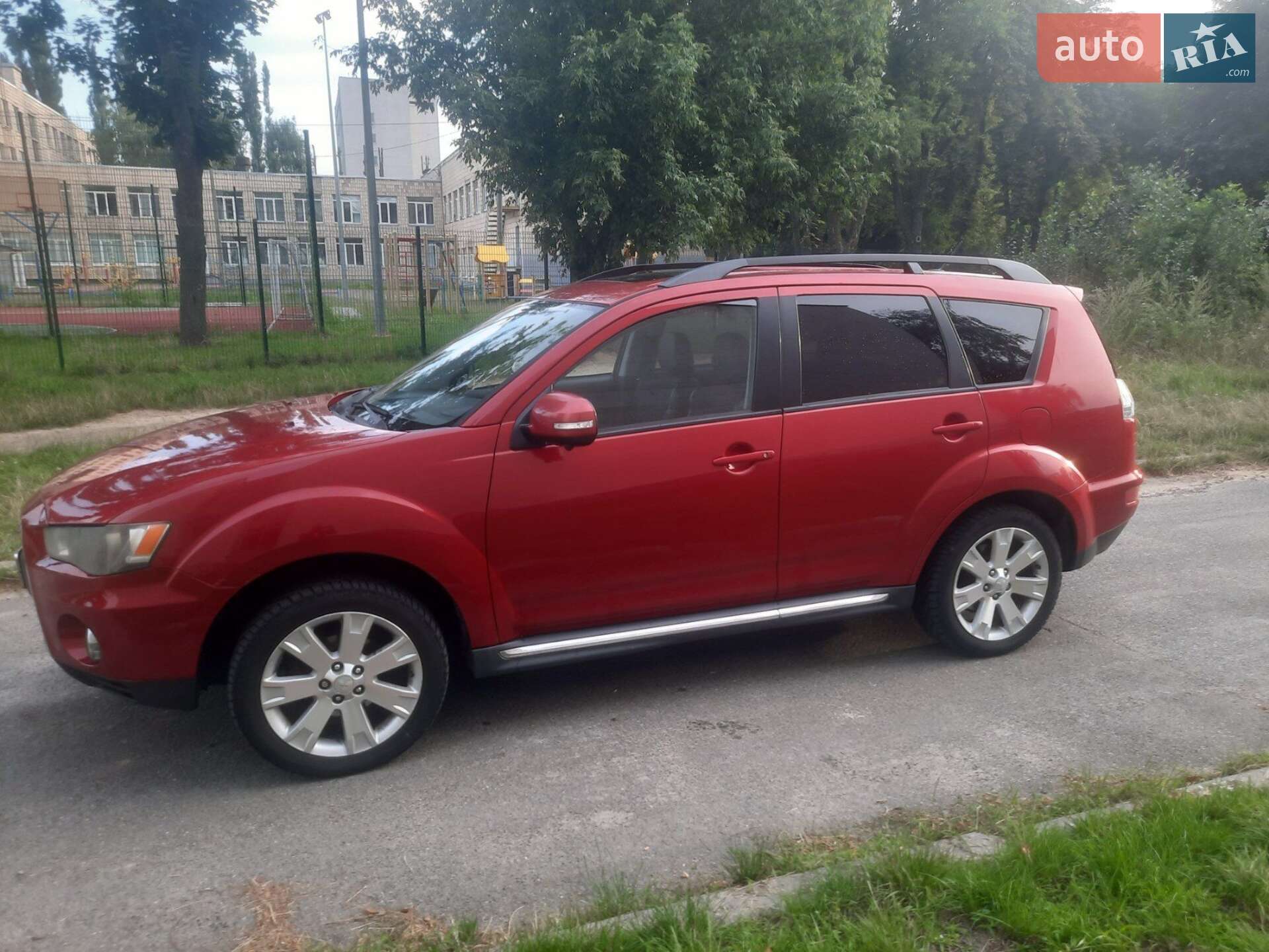 MITSUBISHI OUTLANDER 2010