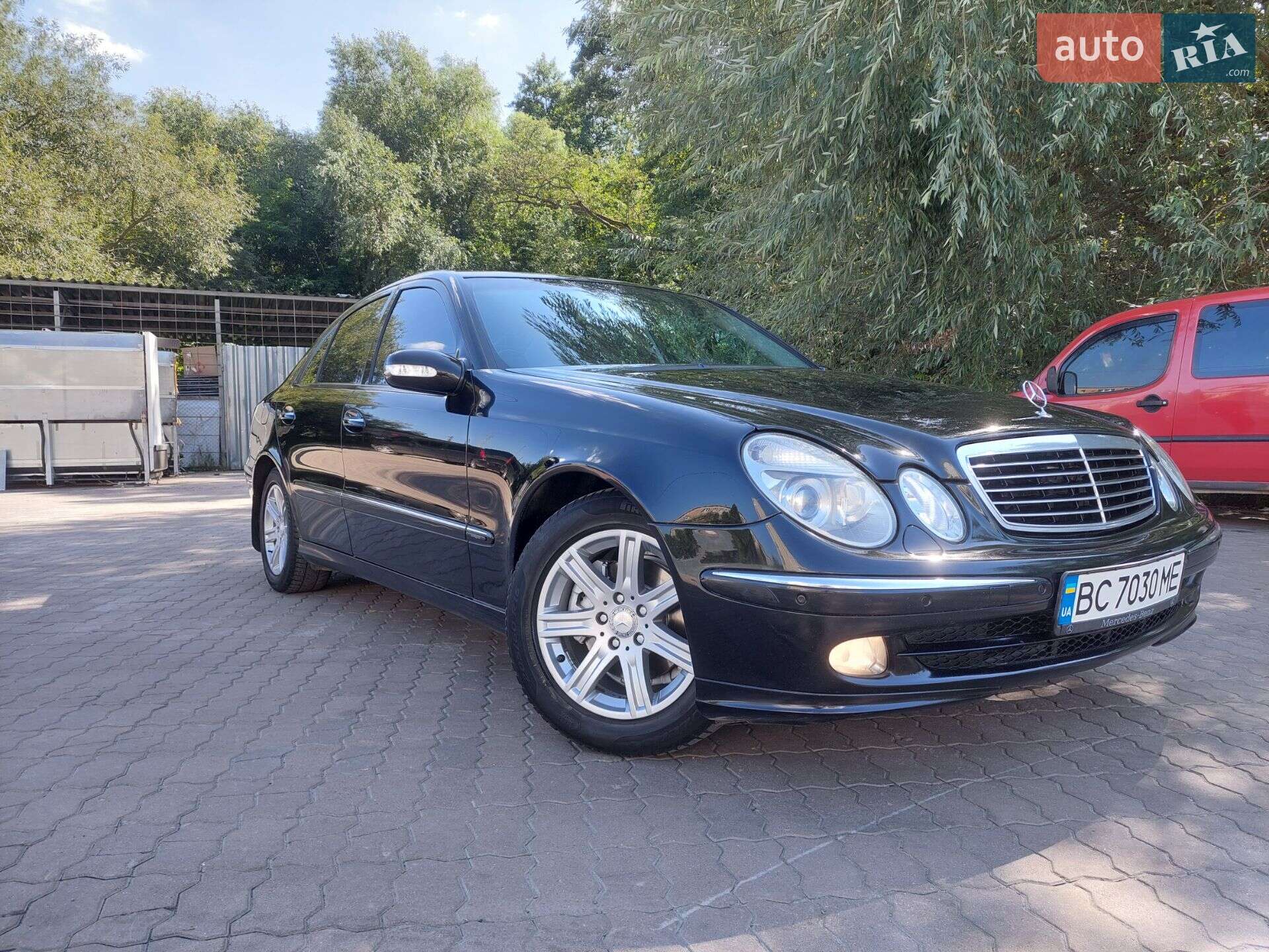 MERCEDES-BENZ E 220 D 2005