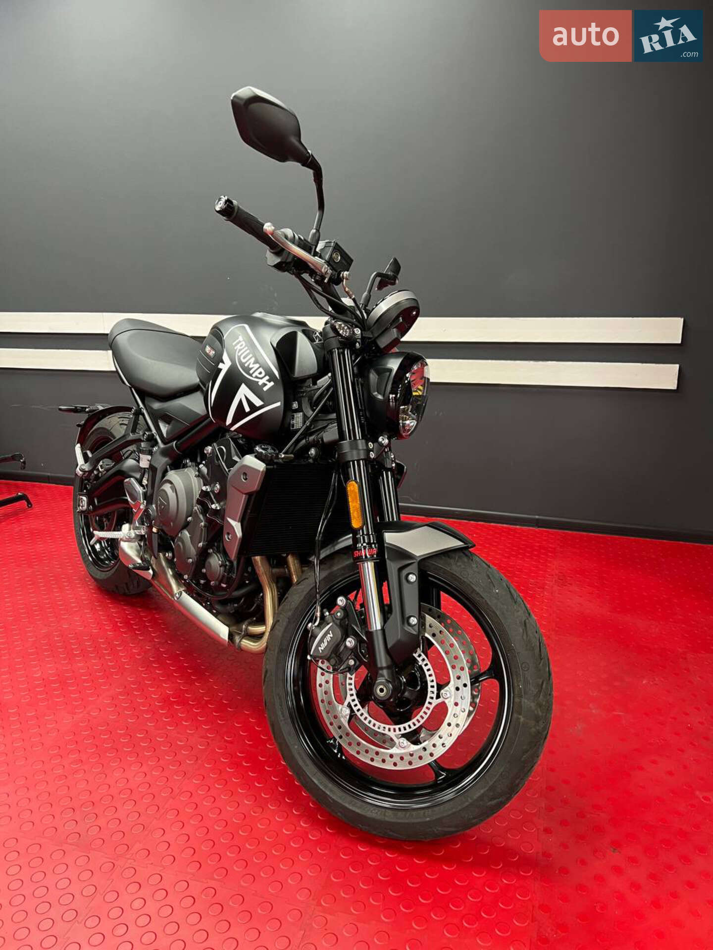 TRIUMPH TRIDENT 2022