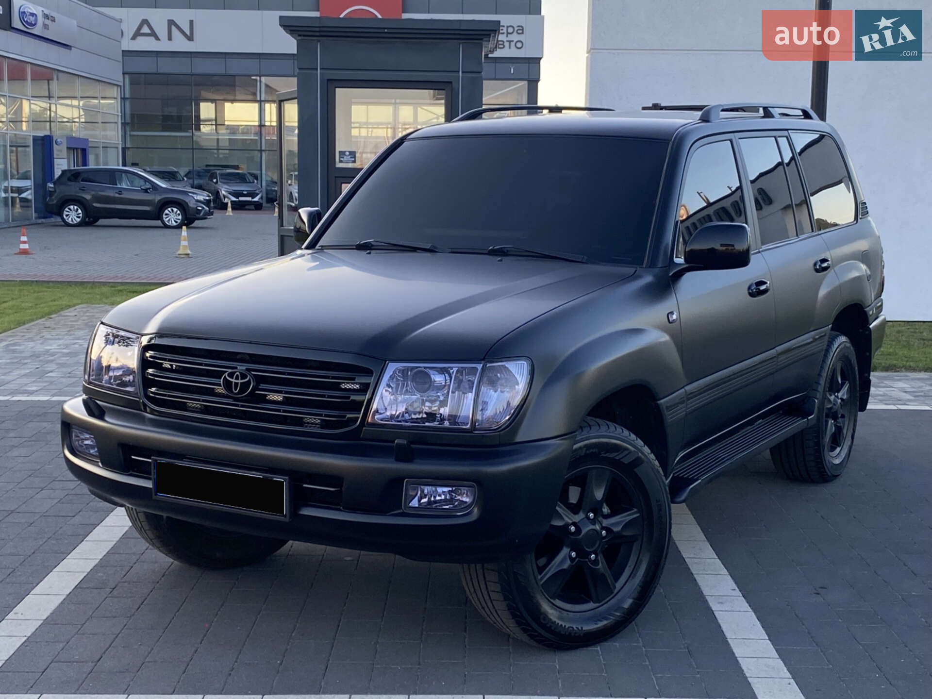 TOYOTA LAND CRUISER