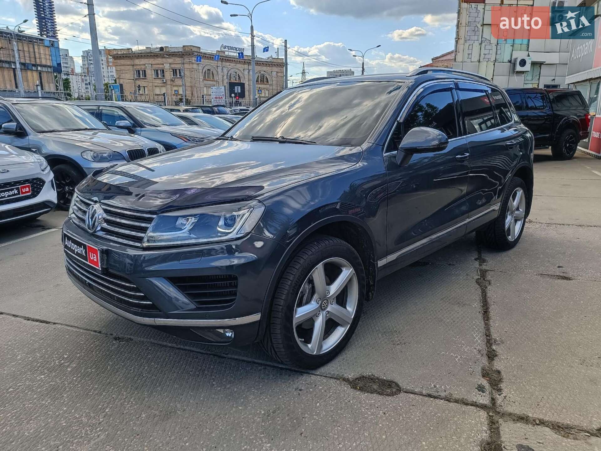 VOLKSWAGEN TOUAREG 2015
