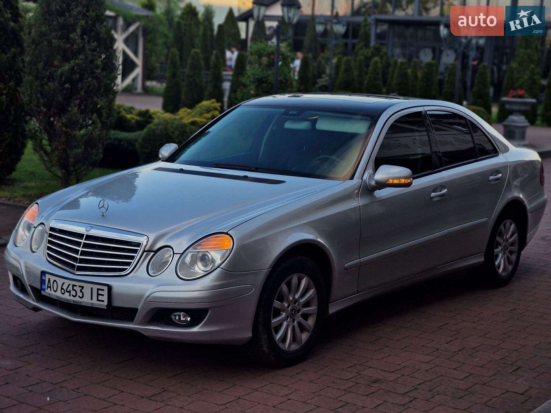 MERCEDES-BENZ E 200 CDI
