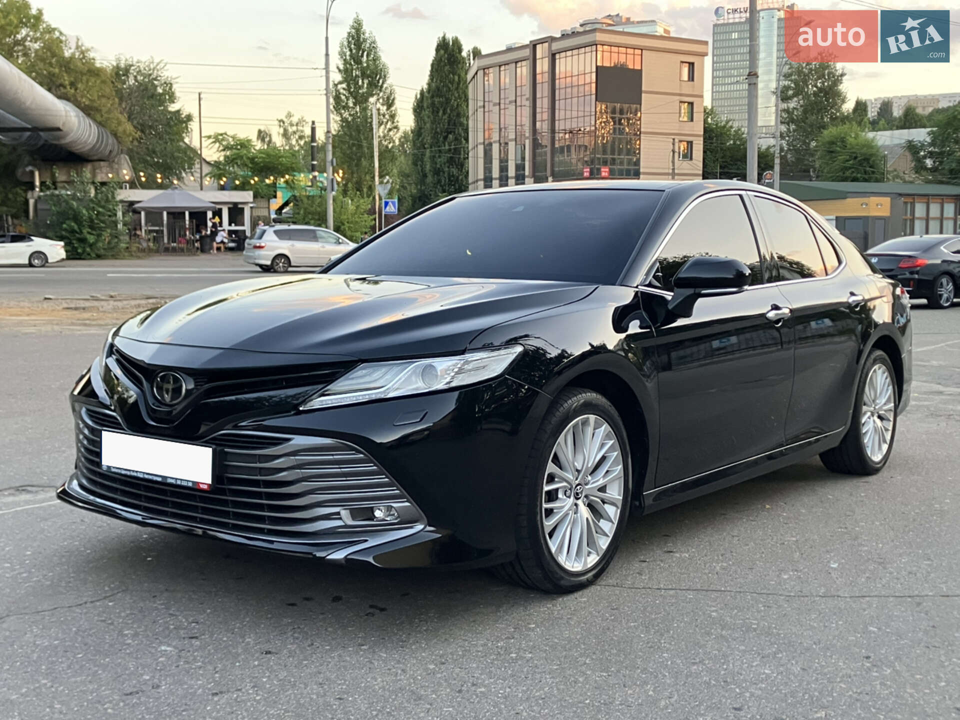 TOYOTA CAMRY