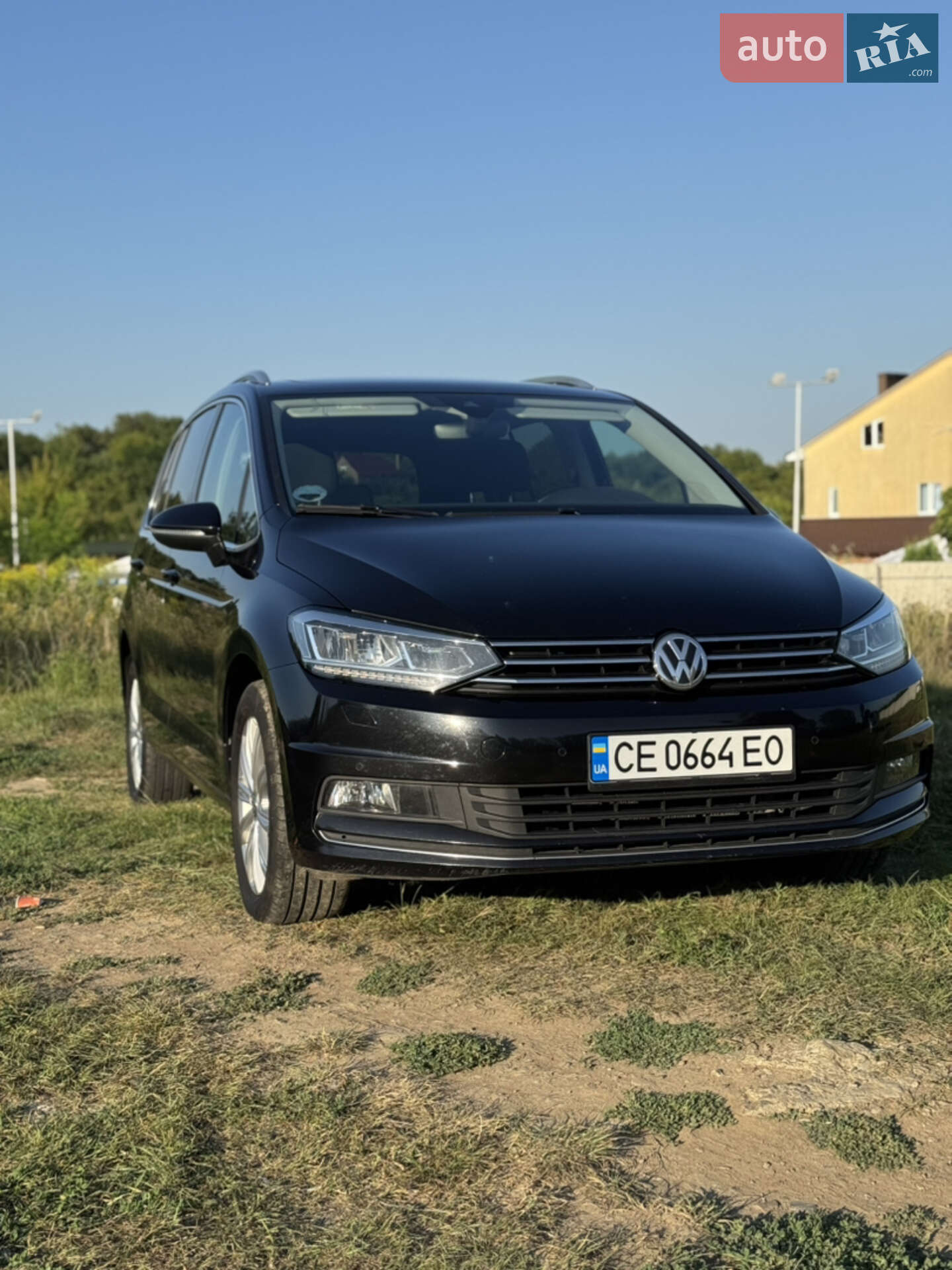VOLKSWAGEN TOURAN 2017