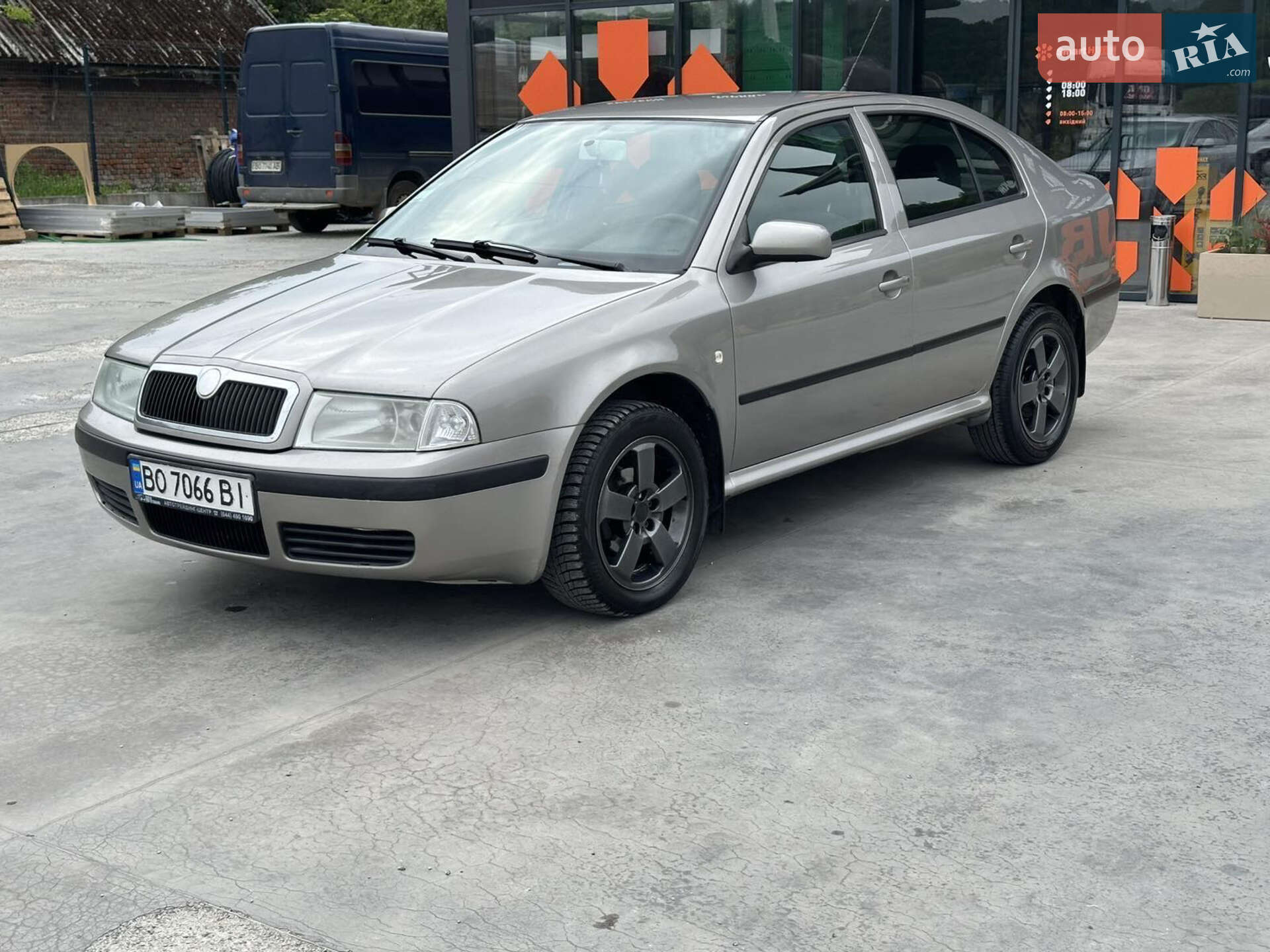 Головне фото звіту автомобіля SKODA OCTAVIA TOUR 2007